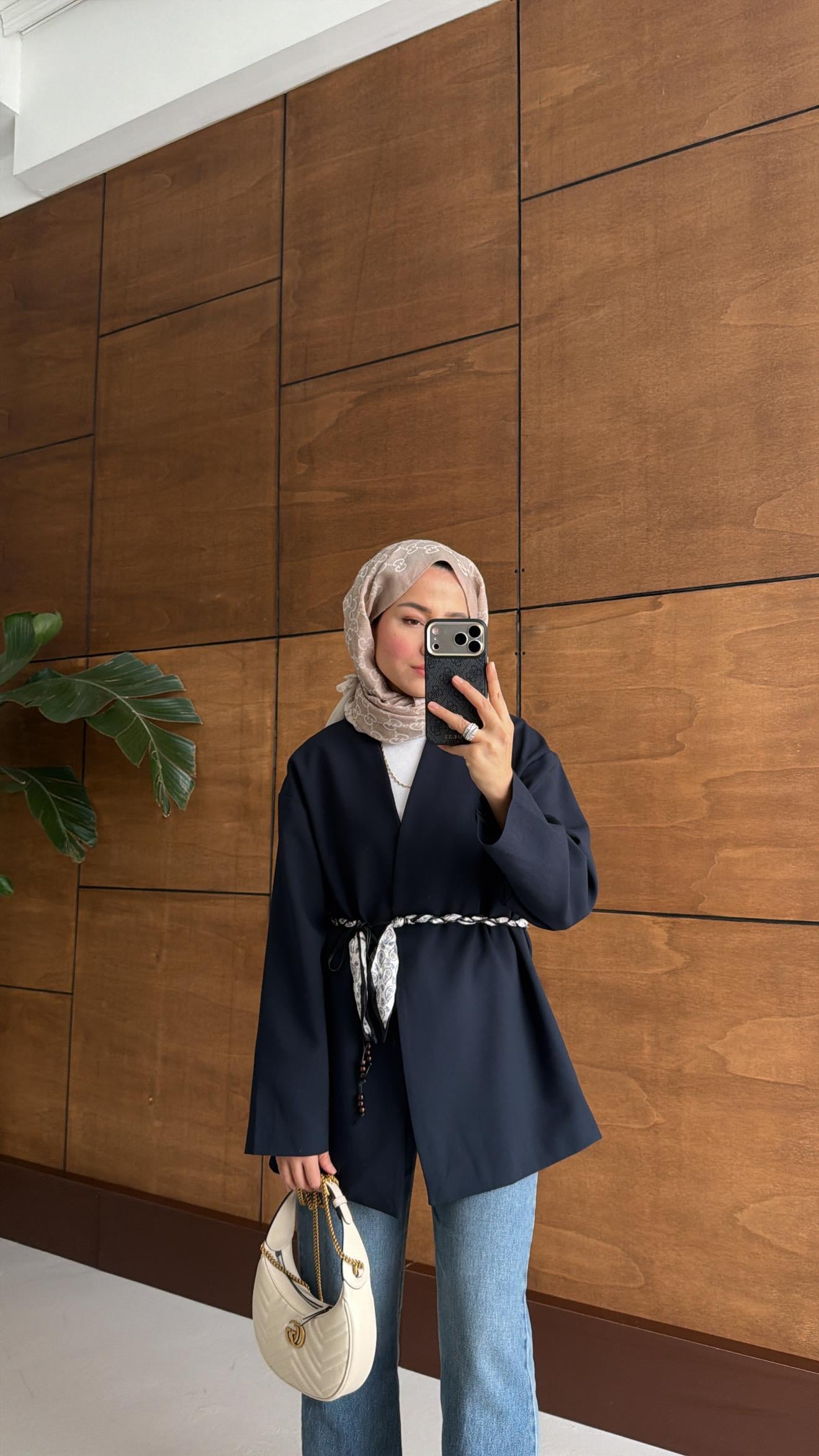 Fular Kemerli Blazer Lacivert