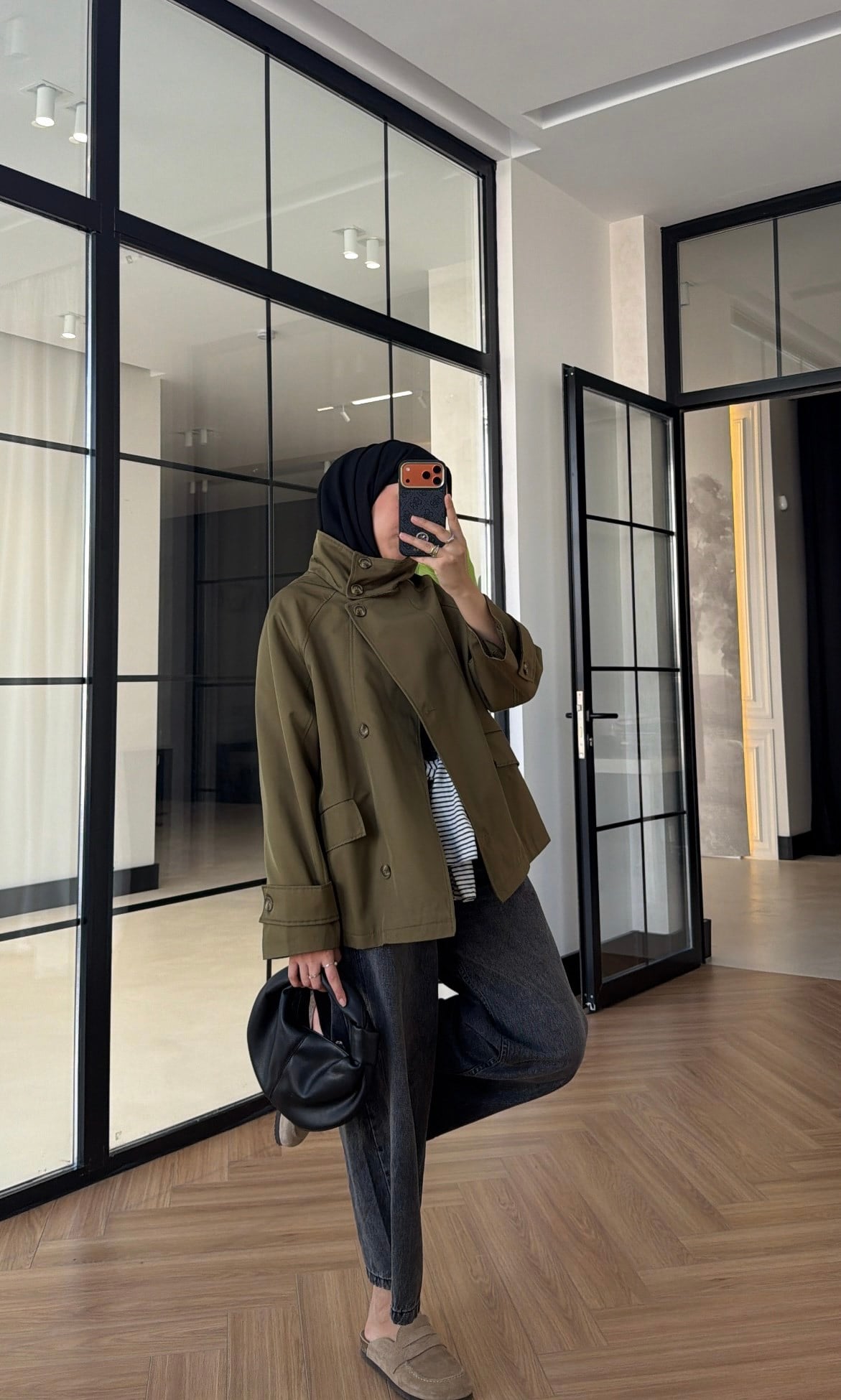 Geniş Yakalı Parka Haki 