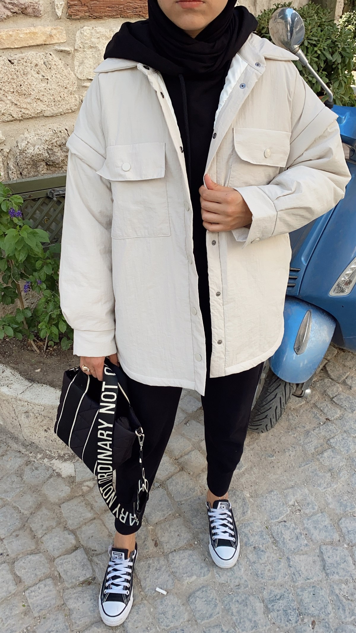 Kolu Çıkartılabilir Ceket