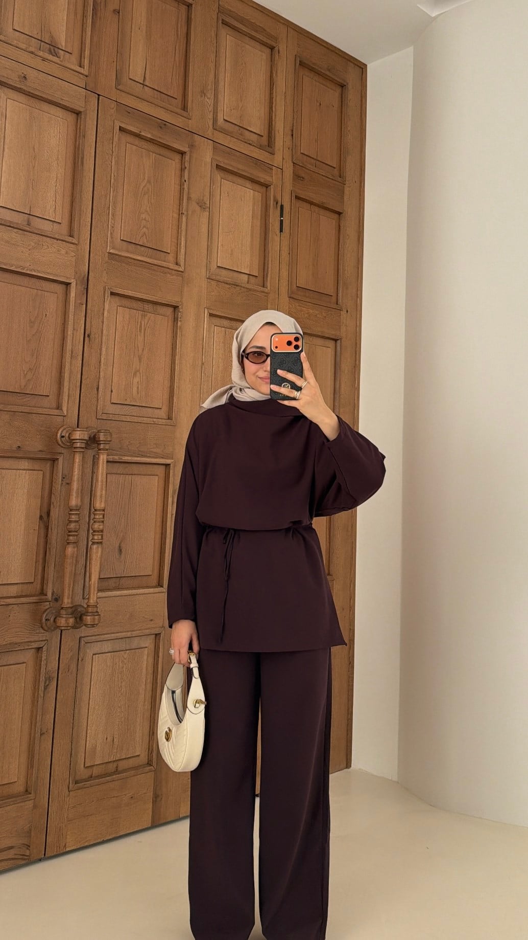 Mendil Yaka Detay Takım Burgonya