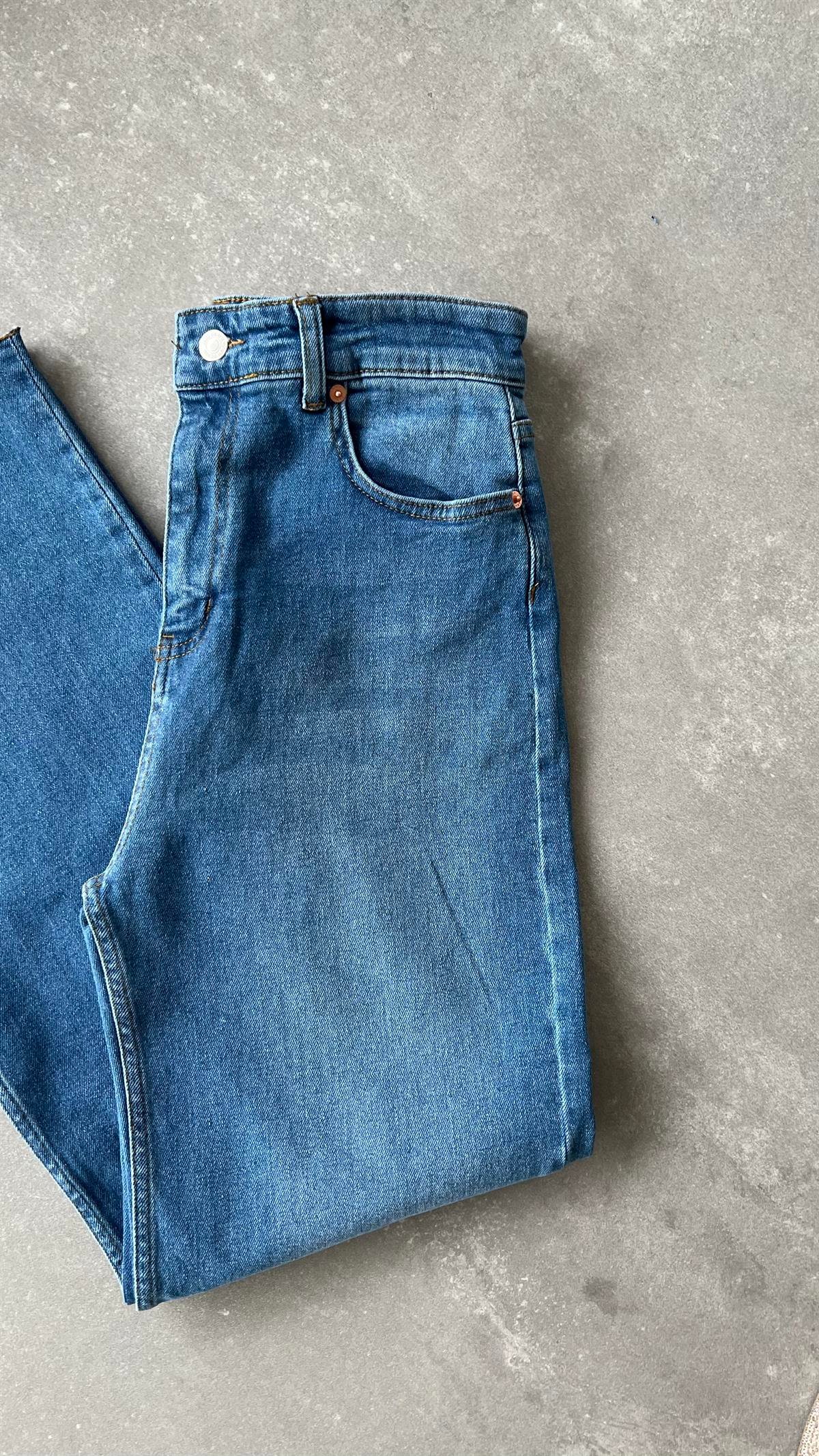 Orjinal Marka Kesik Paça Jean 