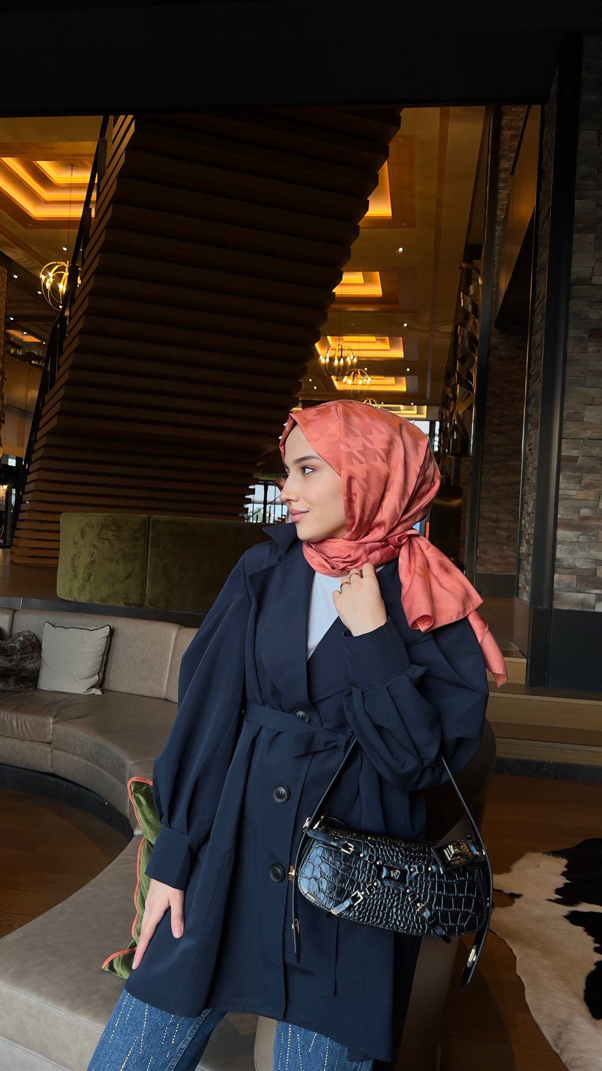 Oversize Düğme Detaylı Trenç