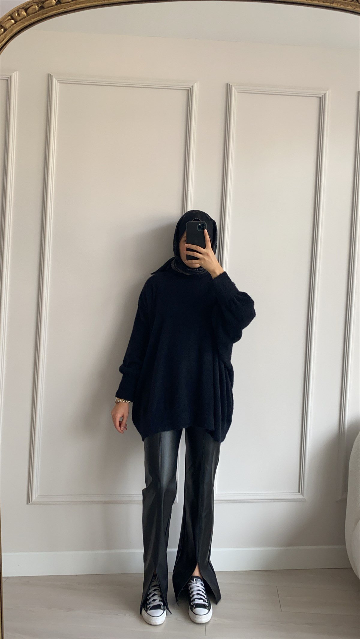 Oversize Siyah Kazak