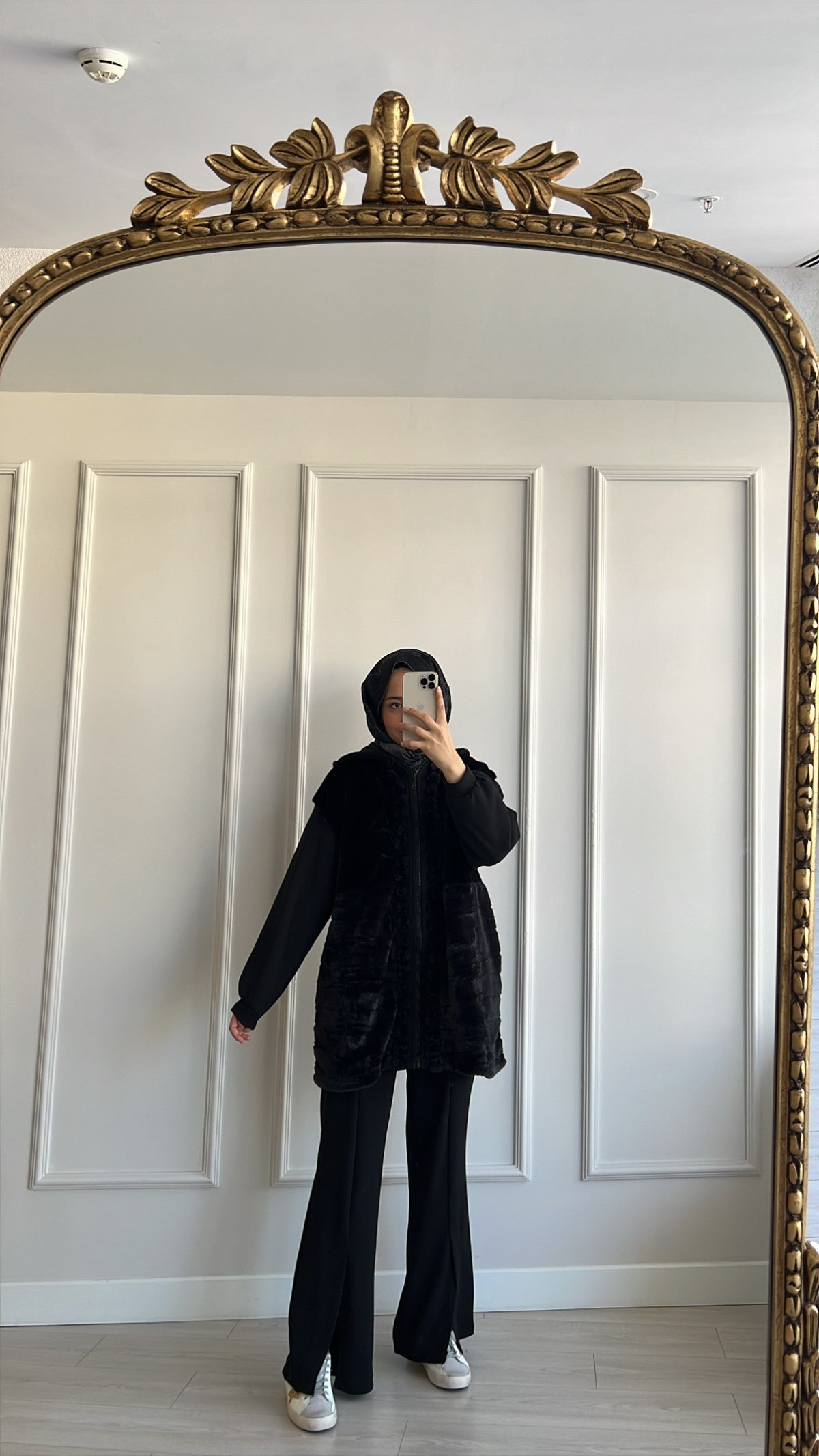 Peluş Detaylı Ceket 