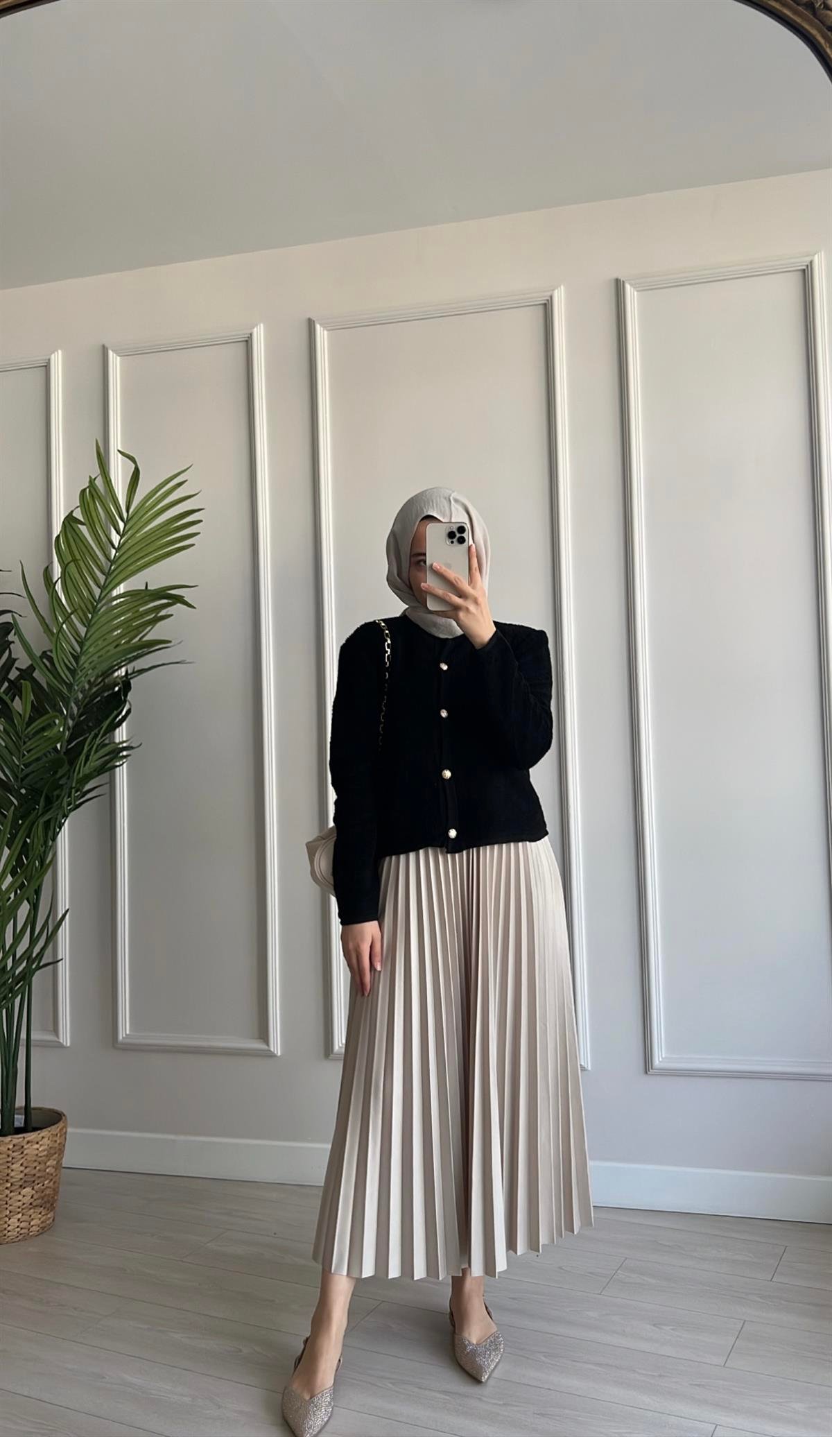 Peluş Detaylı Hırka 