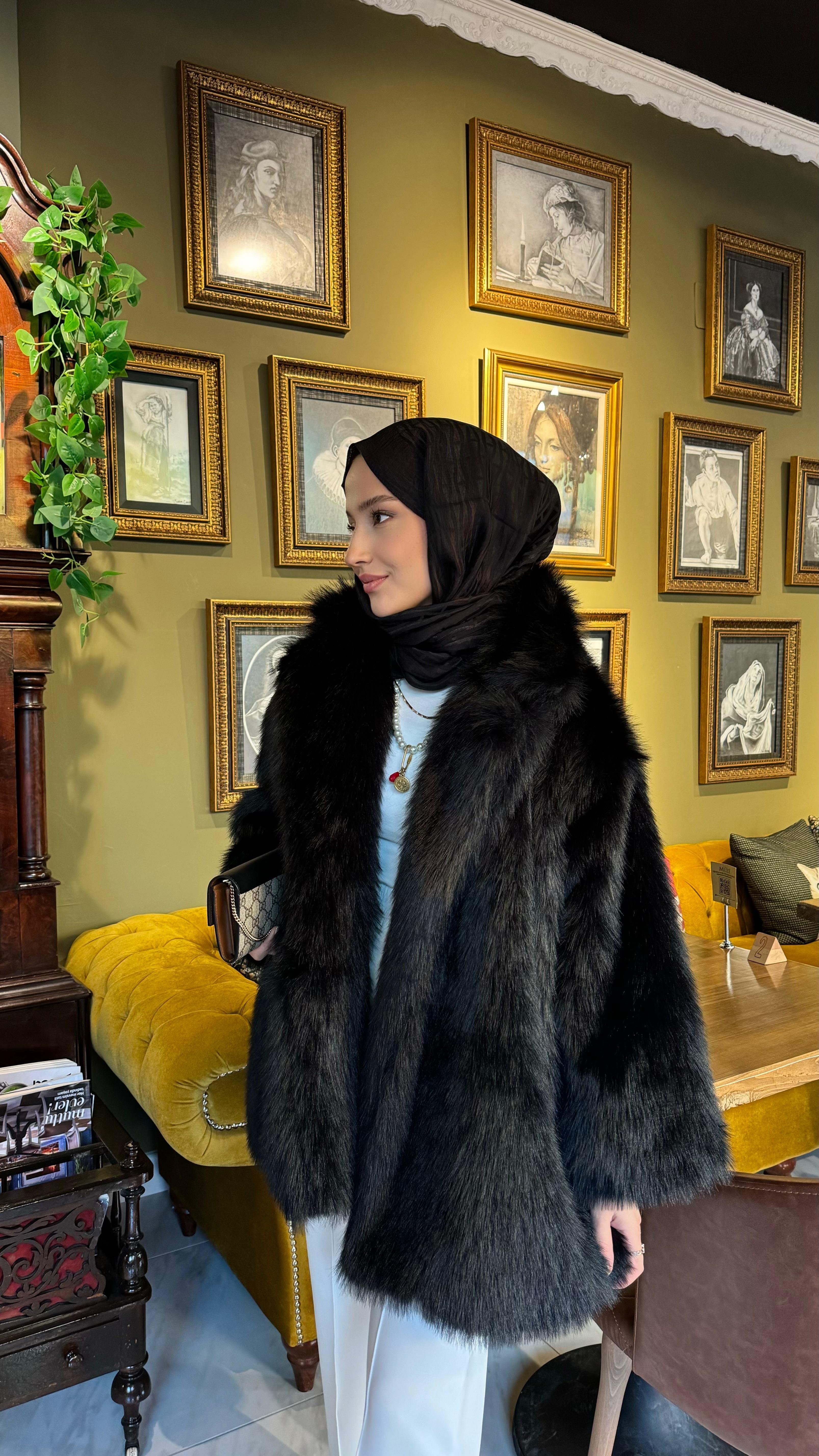 Premium Kalite Uzun Kürk Siyah