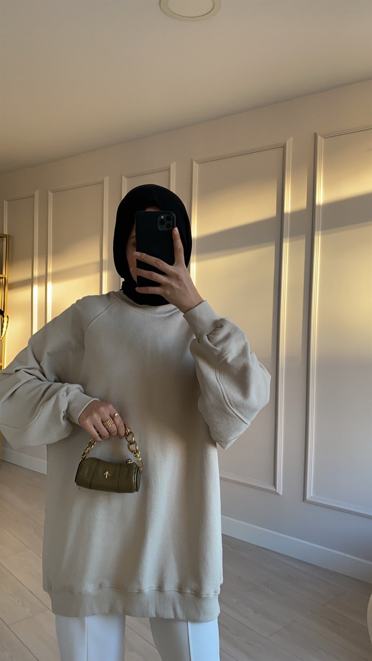 Reglan Kol Taş Sweatshirt