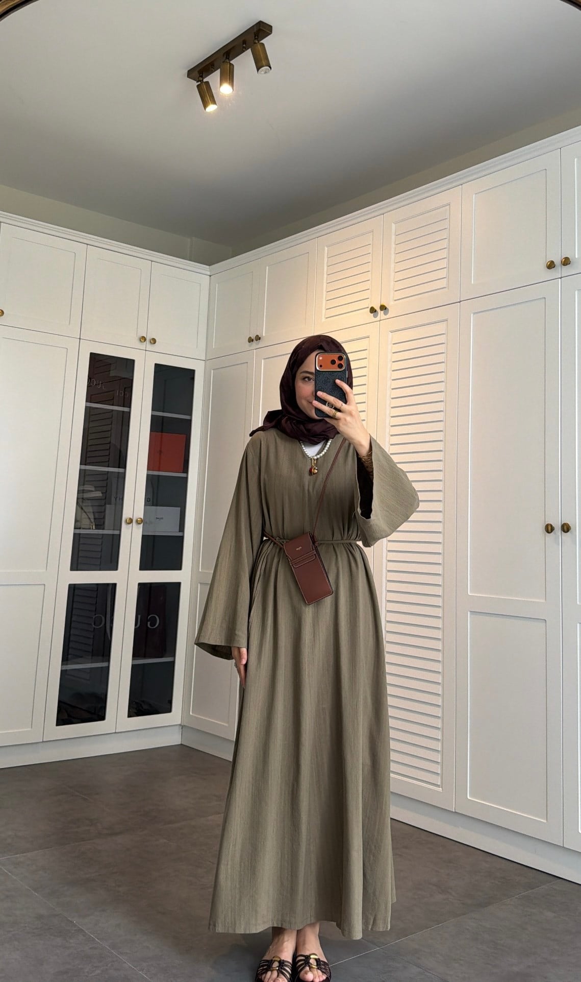 Sahra V Yaka Kemerli Keten Elbise Haki