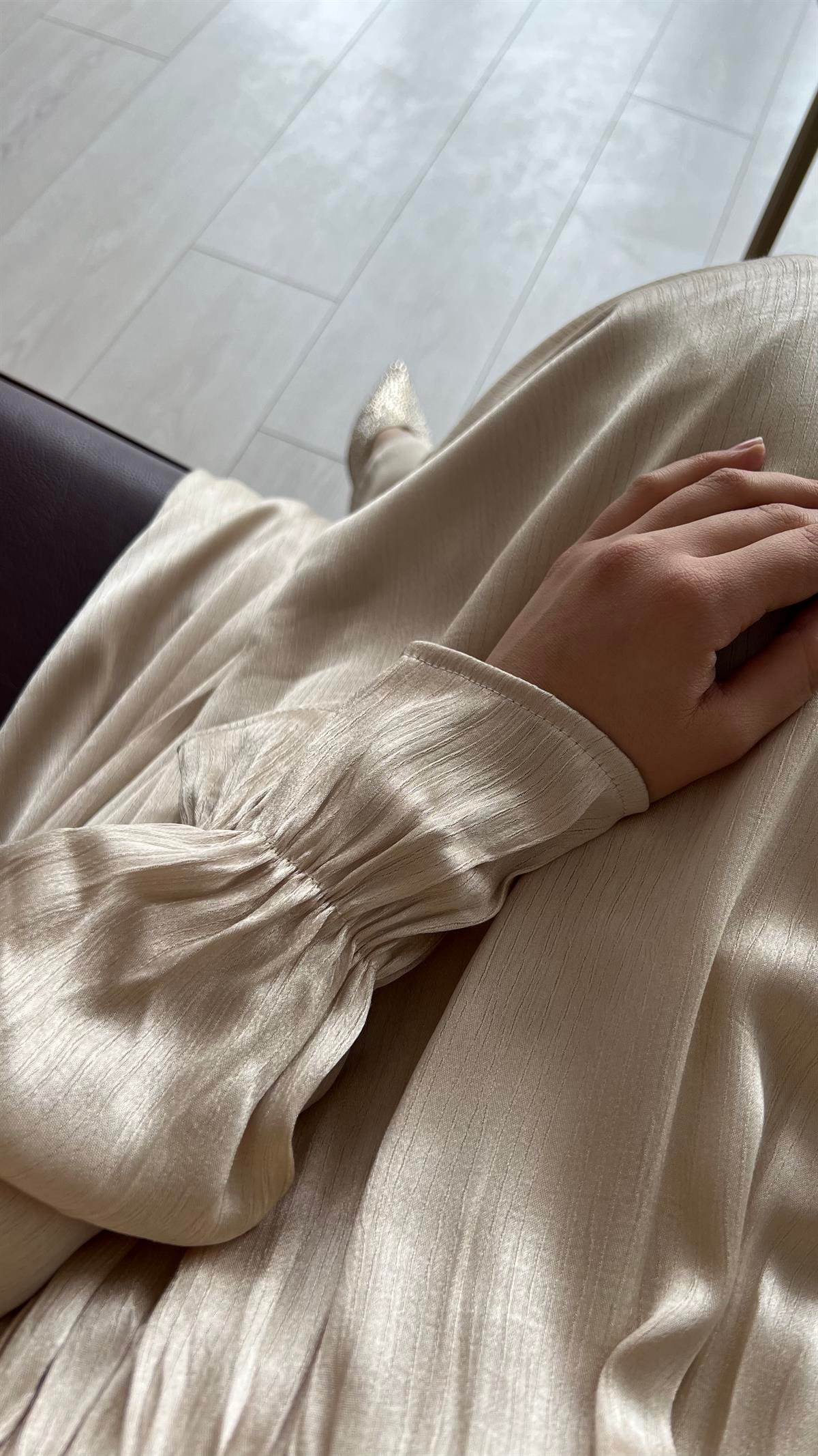 Saten Taş Detaylı Elbise