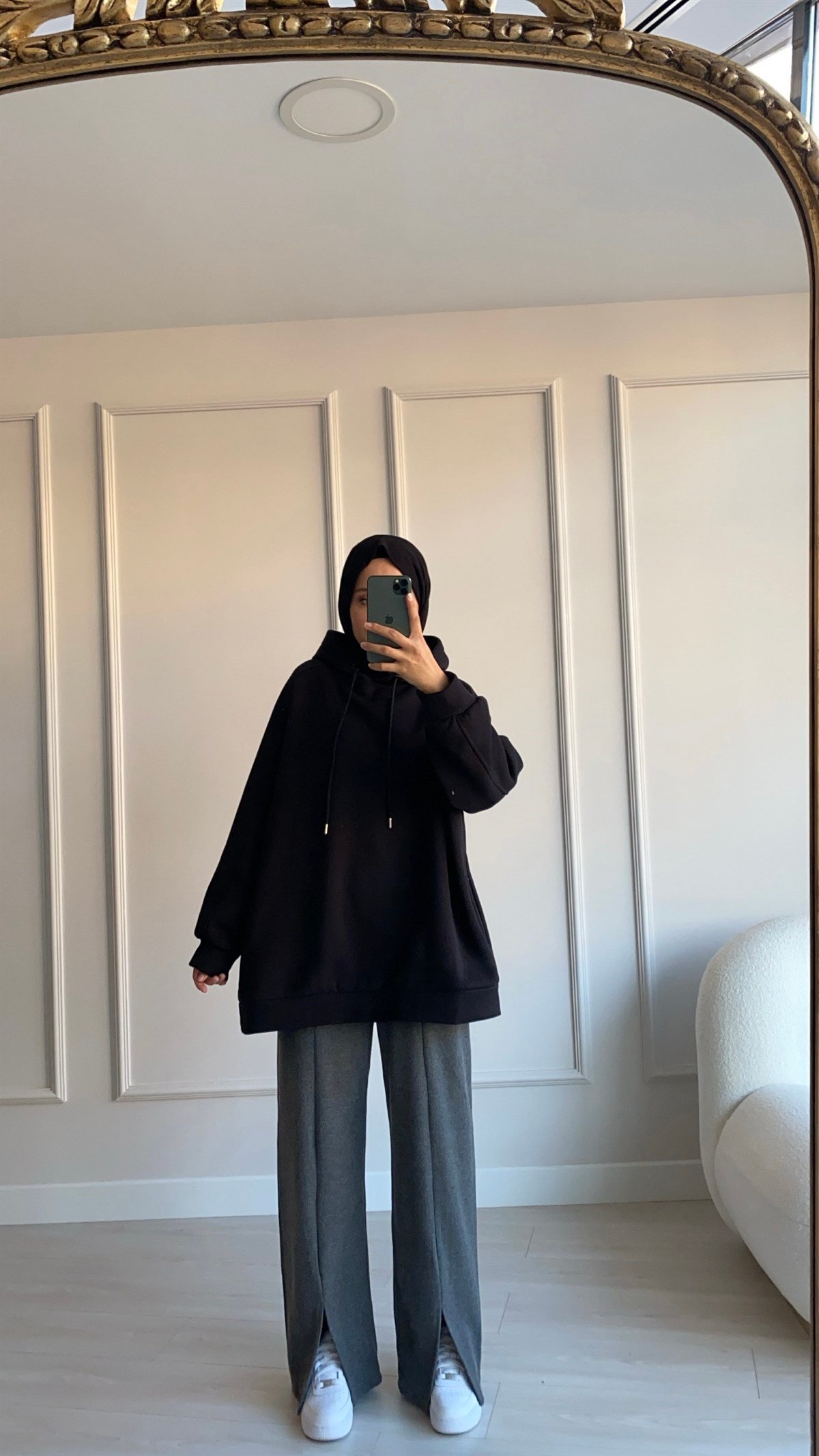 Siyah Şardonlu Sweatshirt 