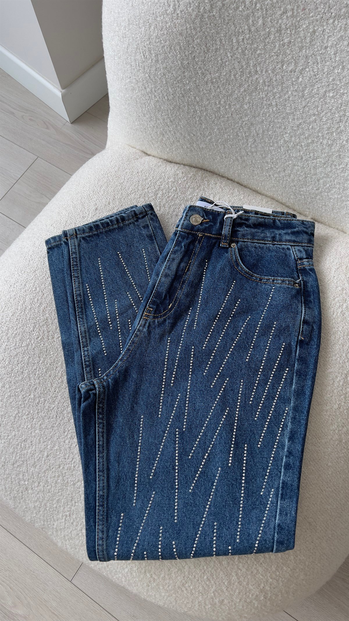 Taş Detaylı Mom Jean 