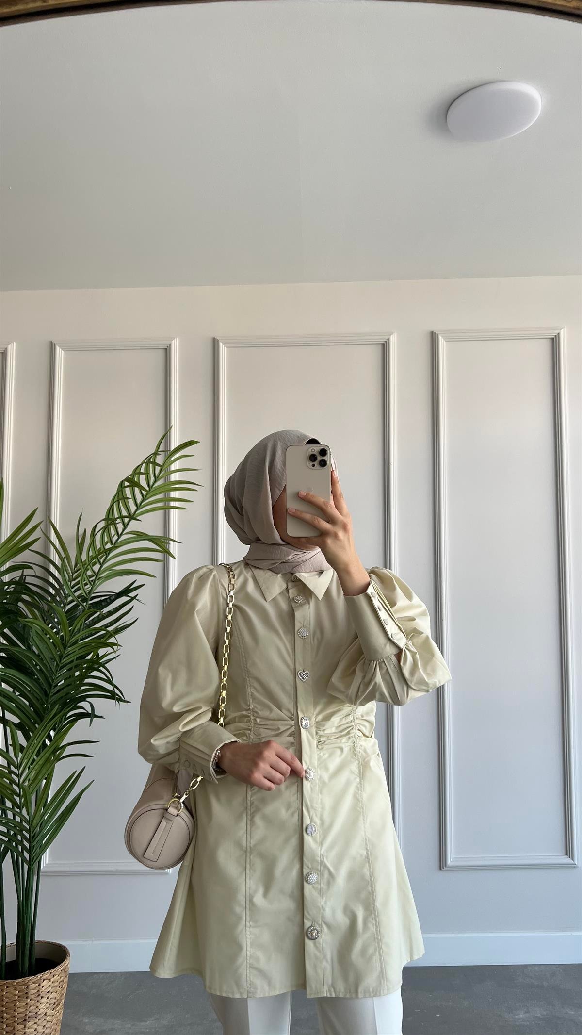 Taşlı Düğmeli Poplin Gömlek