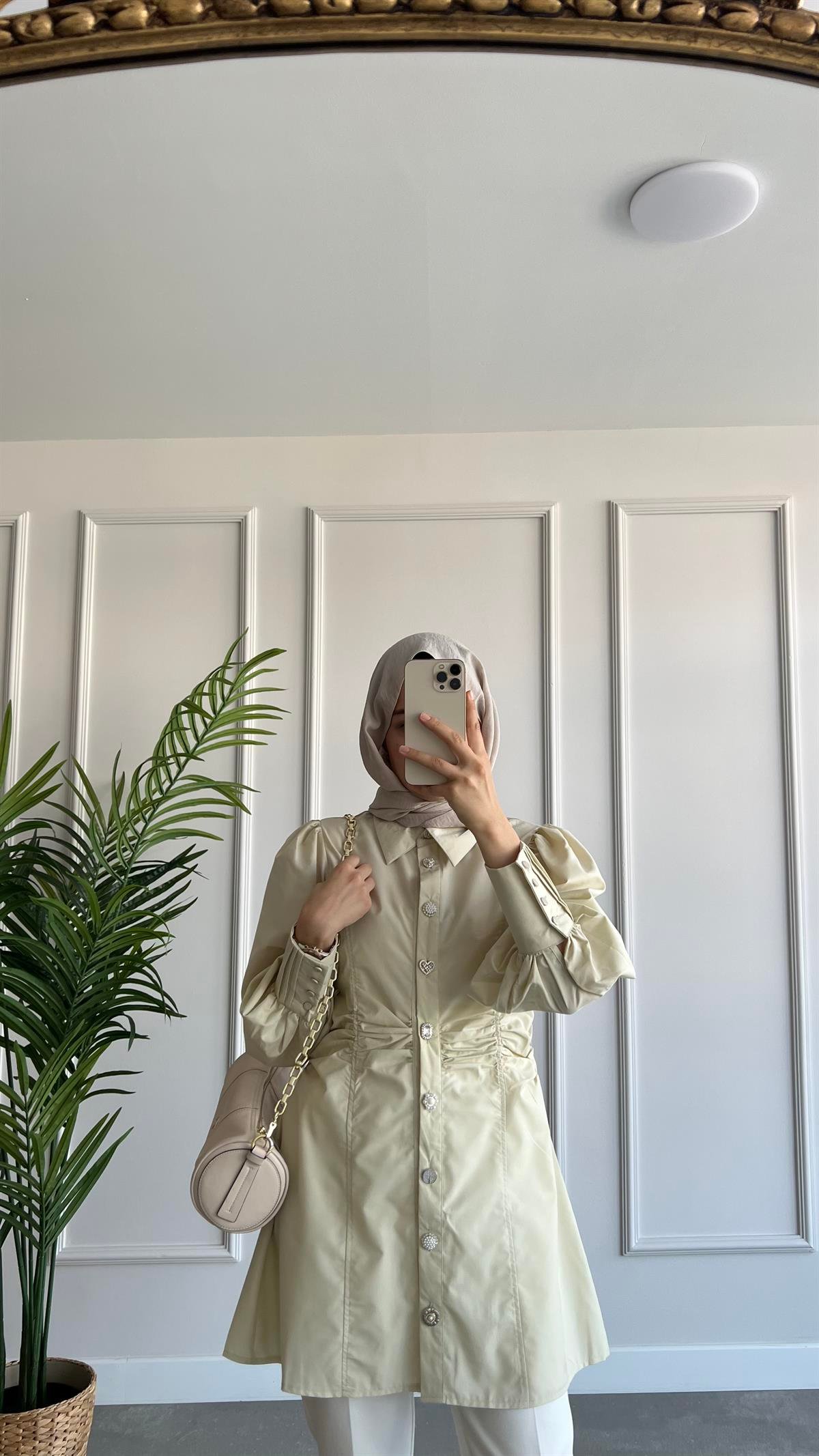Taşlı Düğmeli Poplin Gömlek