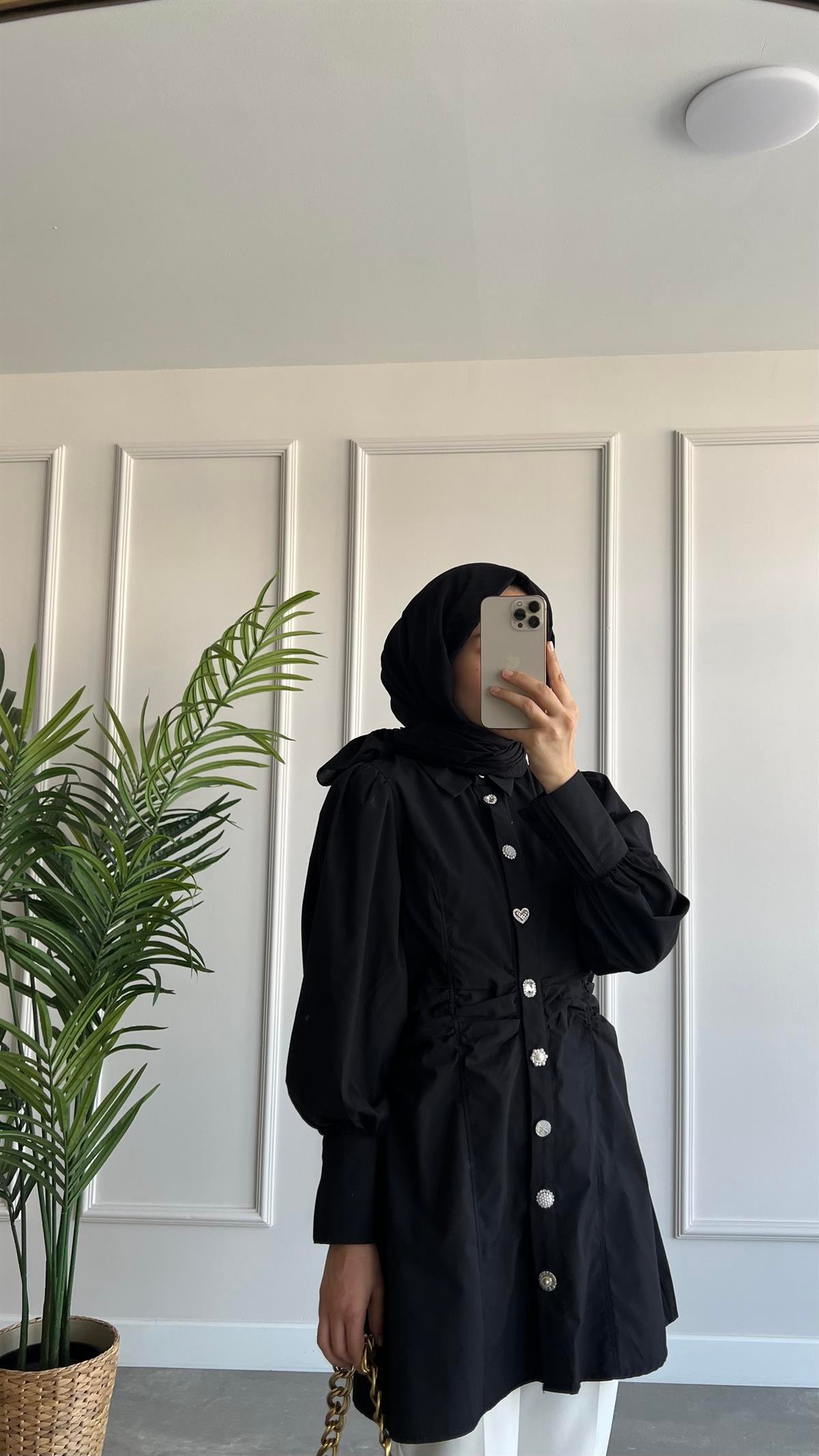Taşlı Düğmeli Poplin Gömlek