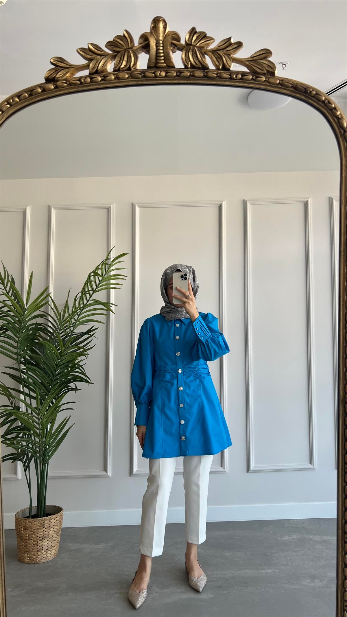 Taşlı Düğmeli Poplin Gömlek
