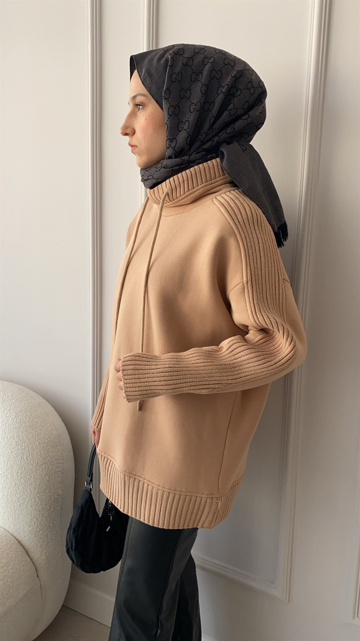Triko Detaylı Camel Sweatshirt