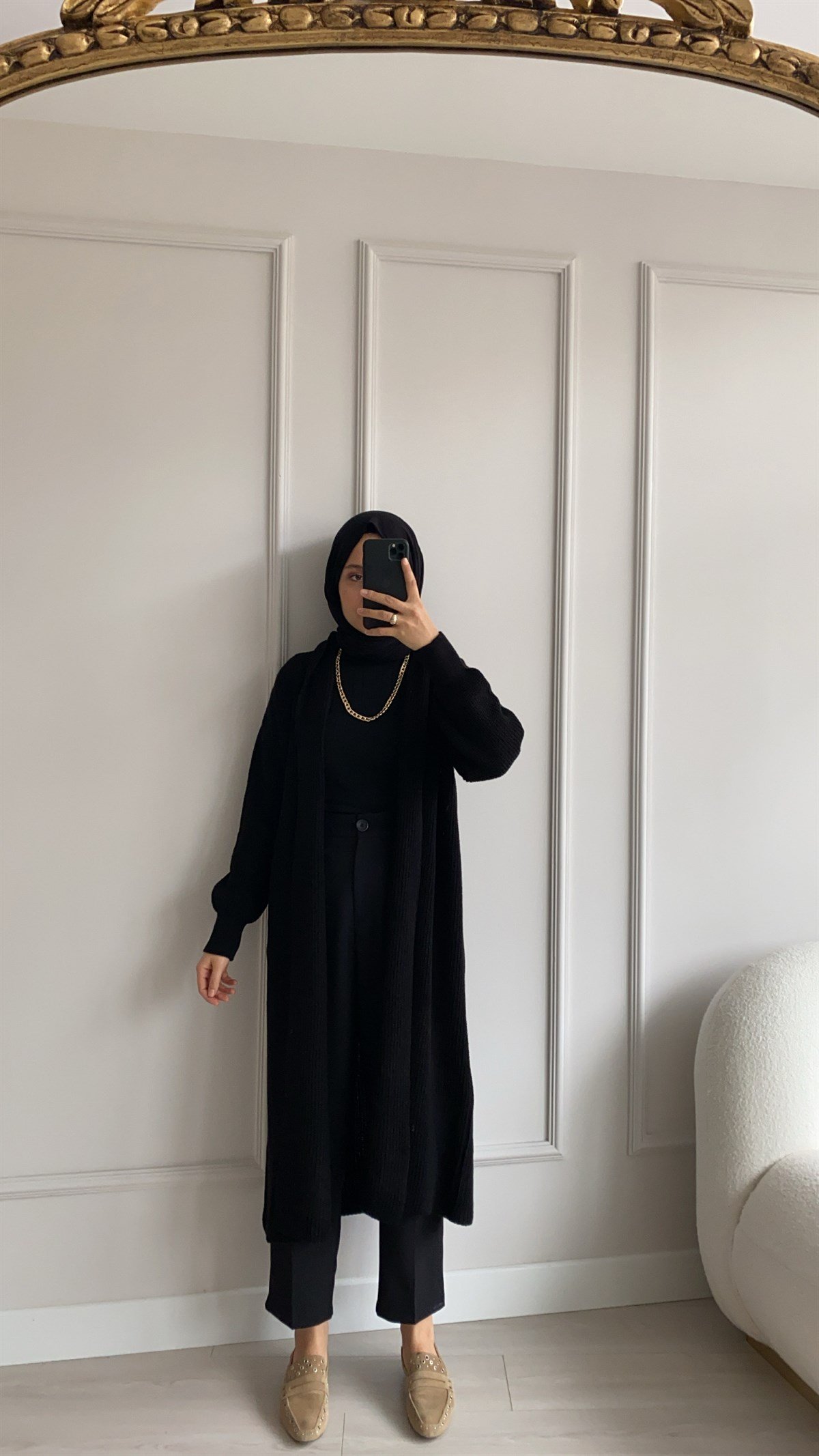Uzun Yaka Detaylı Siyah Hırka