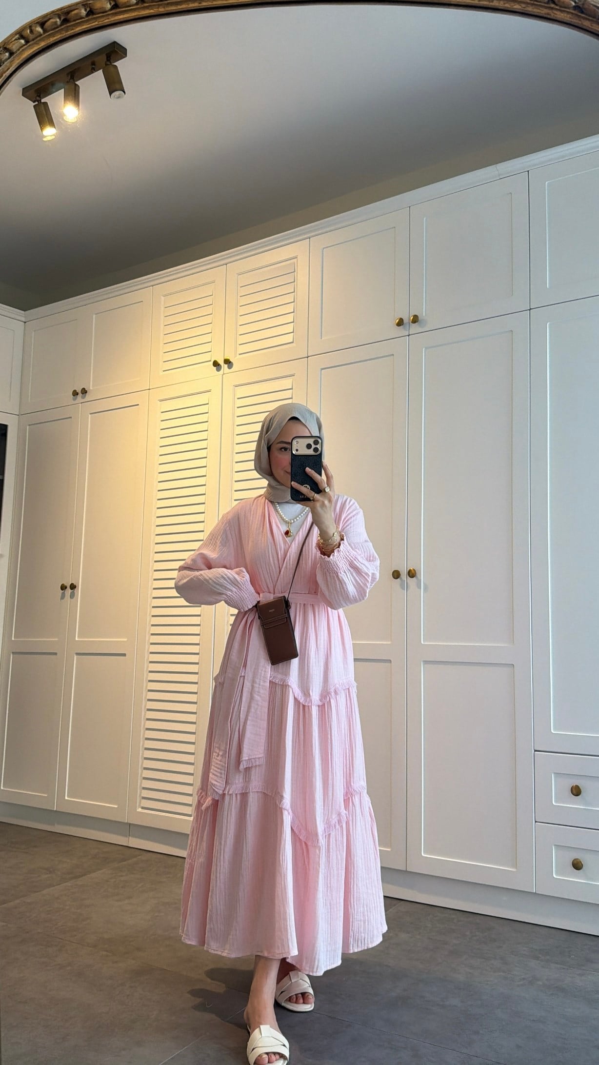 V Yaka Müslin Elbise Pembe