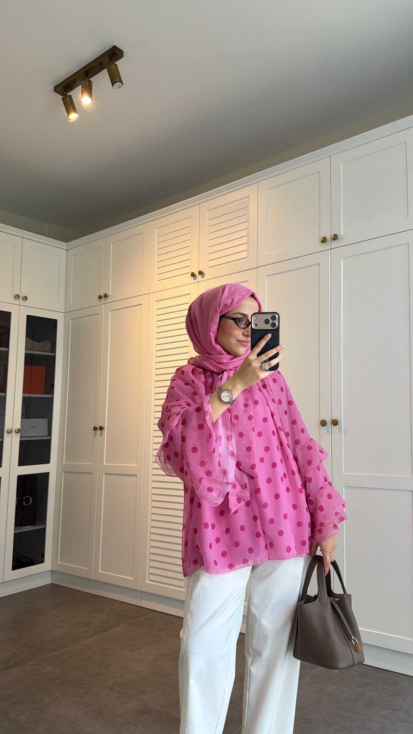 Volanlı Şifon Puantiyeli Bluz Pembe