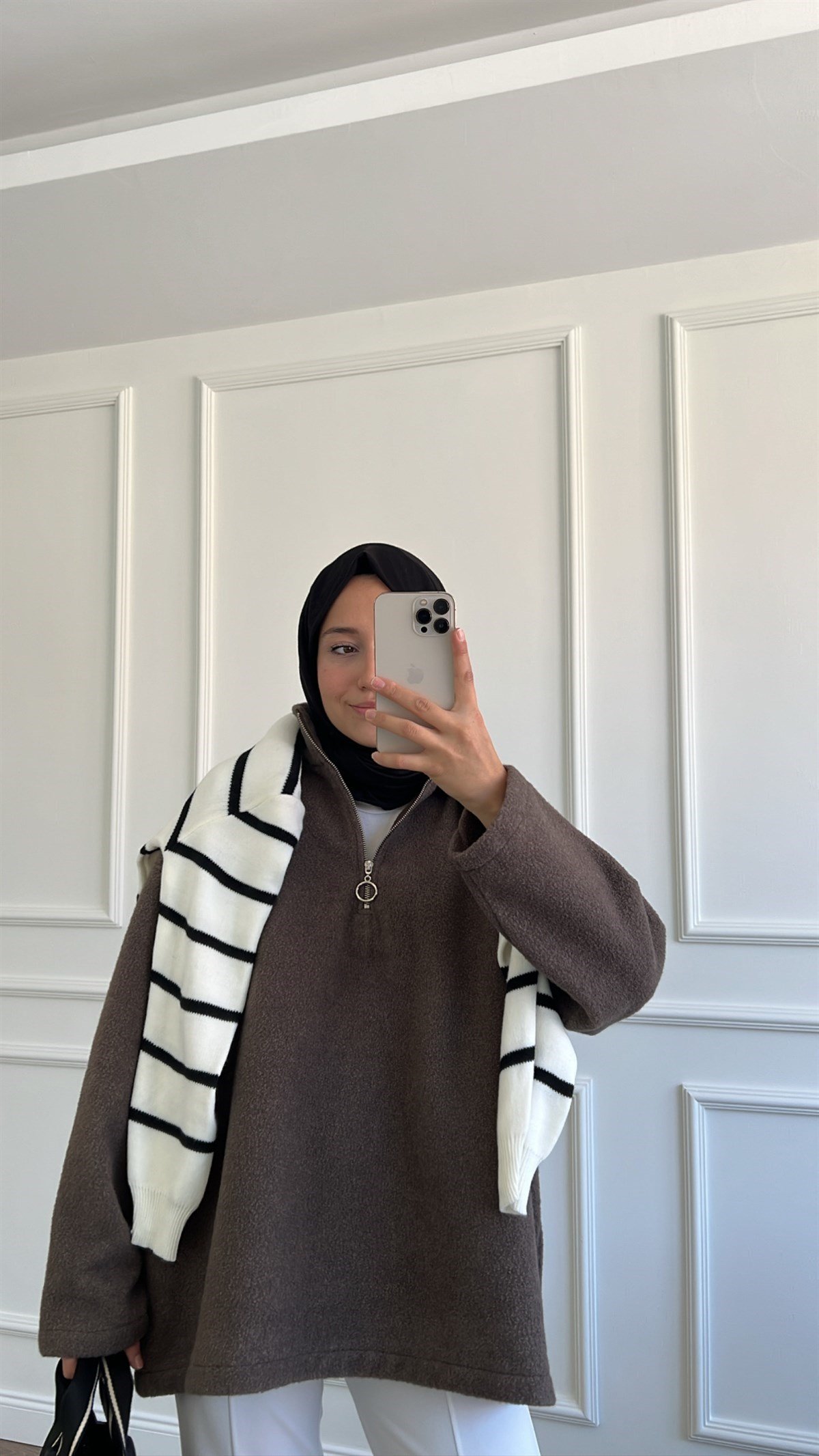 Yakası Fermuarlı Yumuşak Örme Sweatshirt