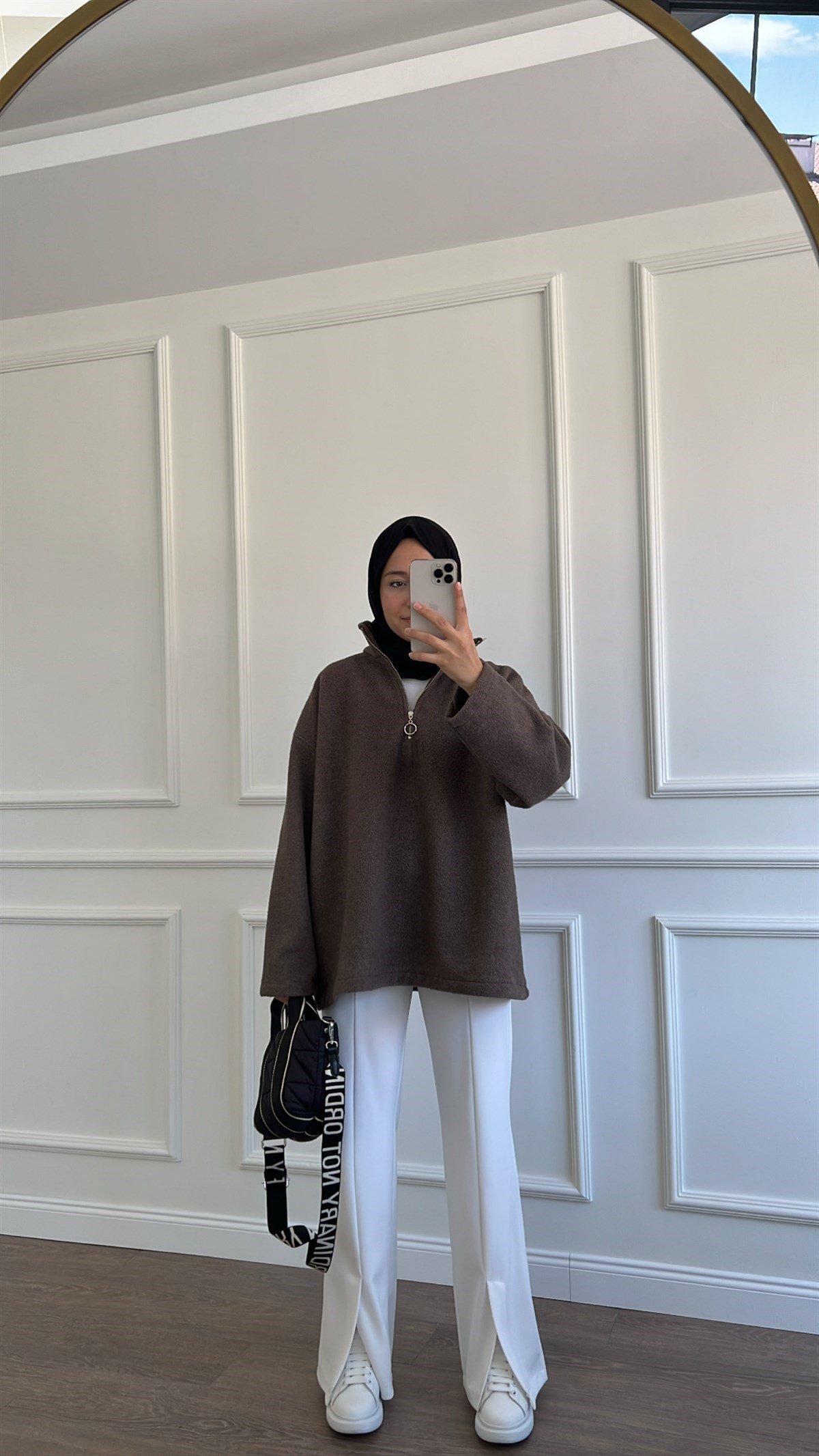 Yakası Fermuarlı Yumuşak Örme Sweatshirt