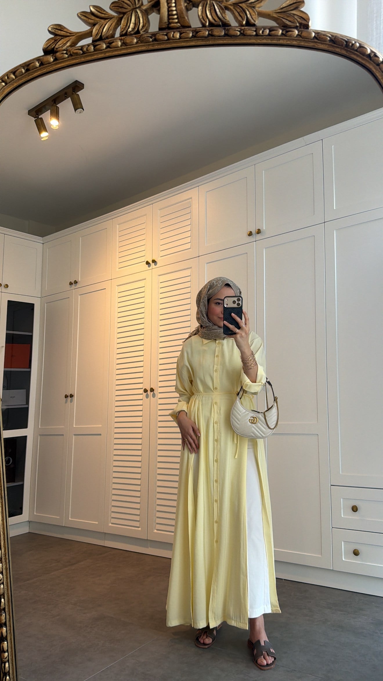 Yırtmaç Detay Premium Gömlek Butter Yellow