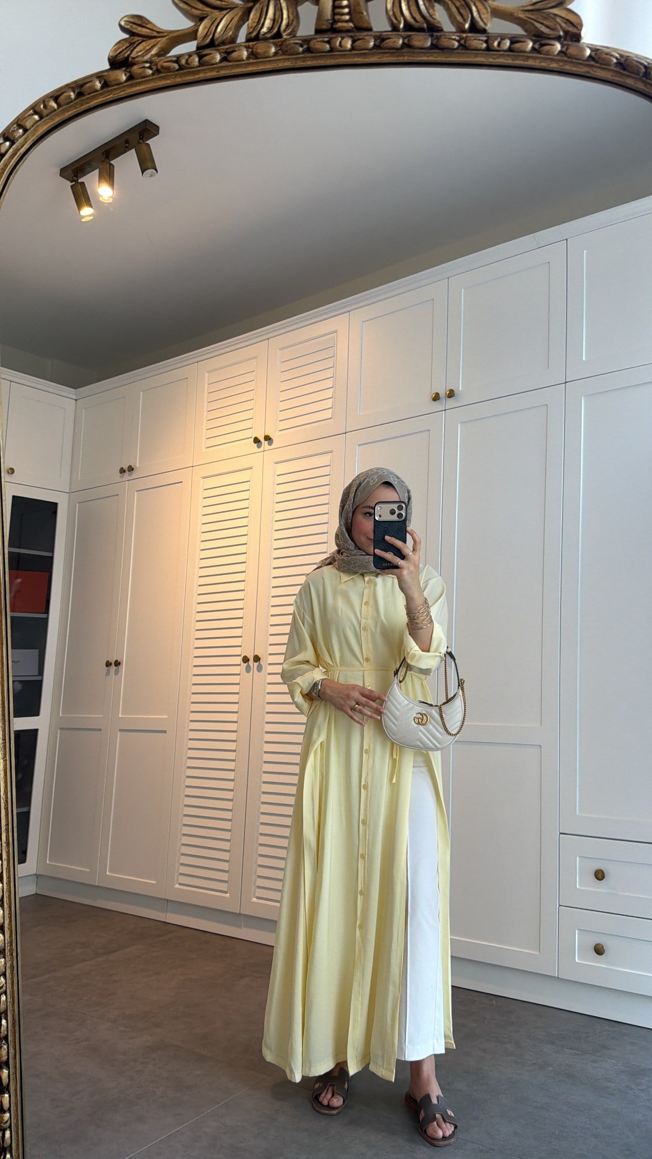 Yırtmaç Detay Premium Gömlek Butter Yellow