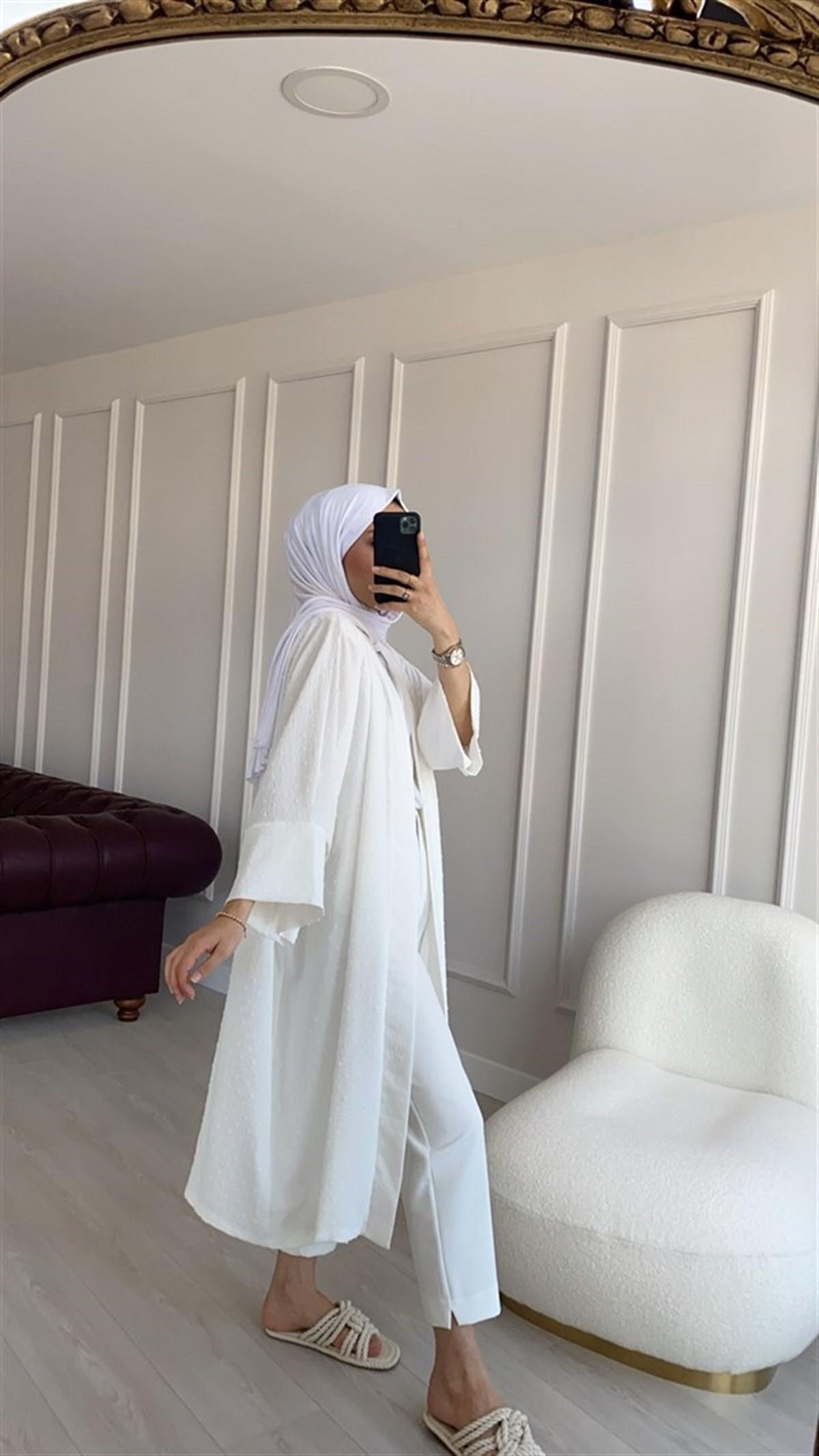 Yırtmaç Detaylı Havuç Pantolon