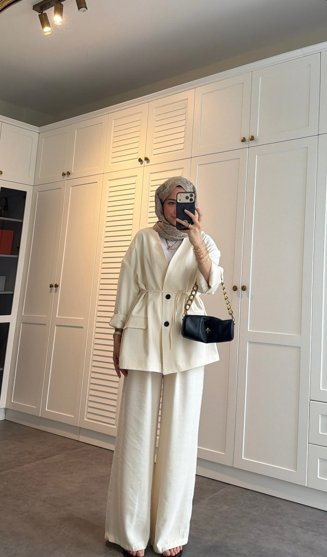 Zra Model Düğmeli Modal Takım Krem