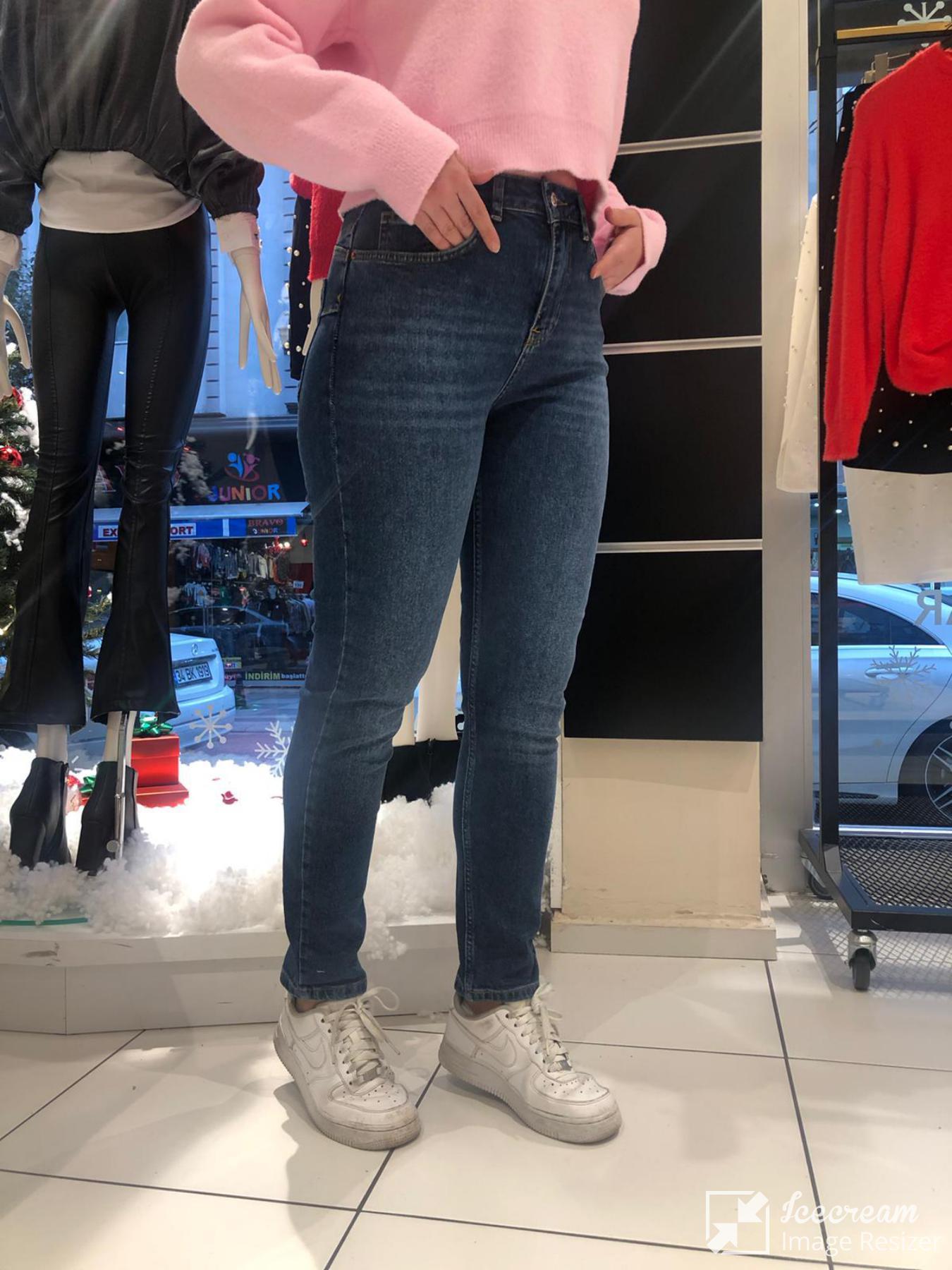 Push Up Mom Jean