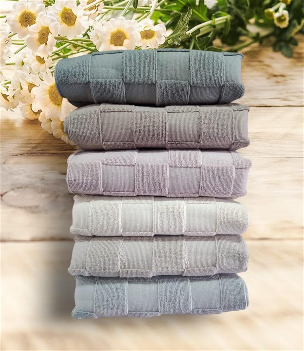 Pupilla Jakarlı Bukle Damalı Ayak Havlusu 50*70Cm