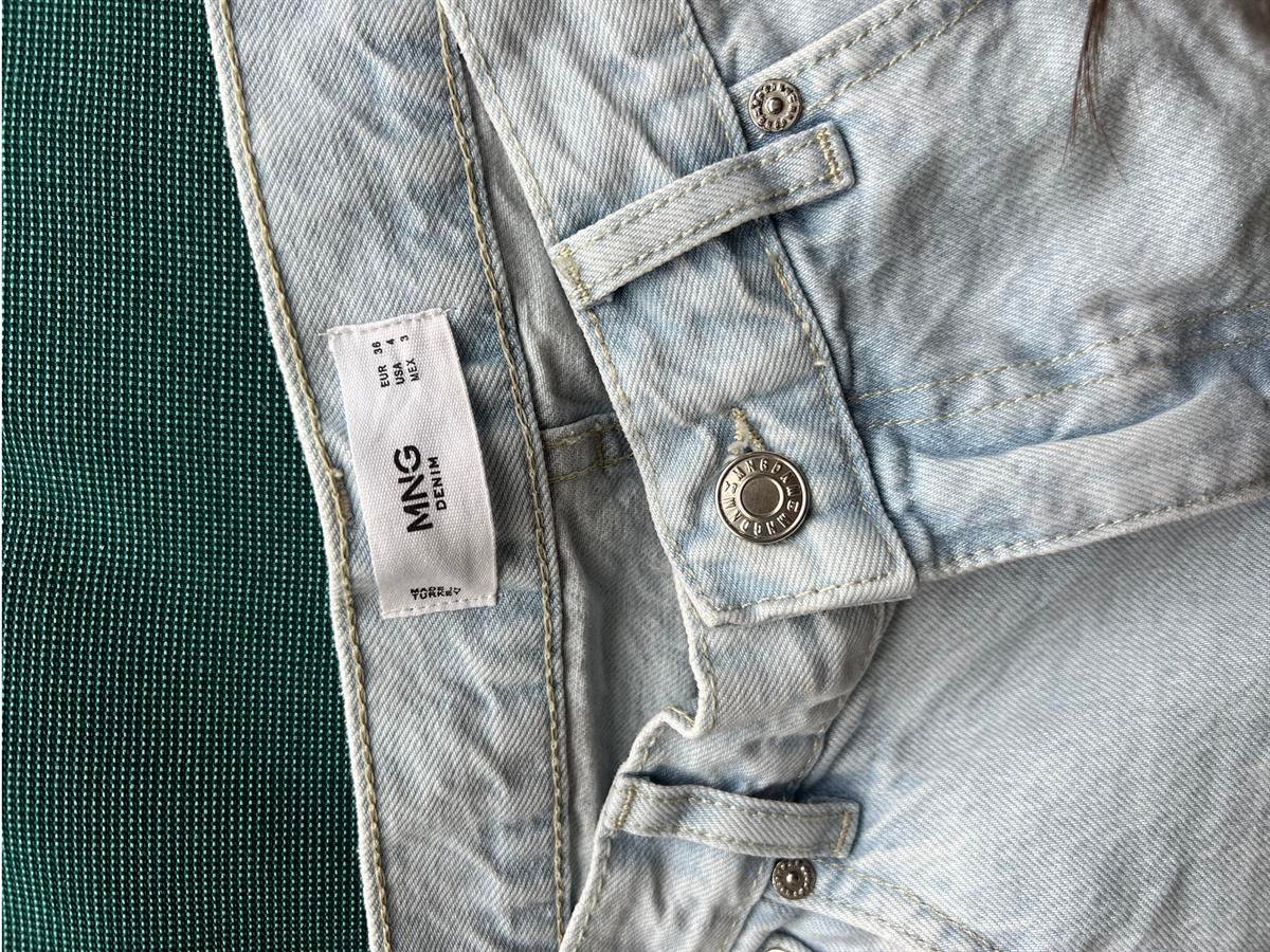 AÇIK RENK RAHAT KESİM DENİM JEAN