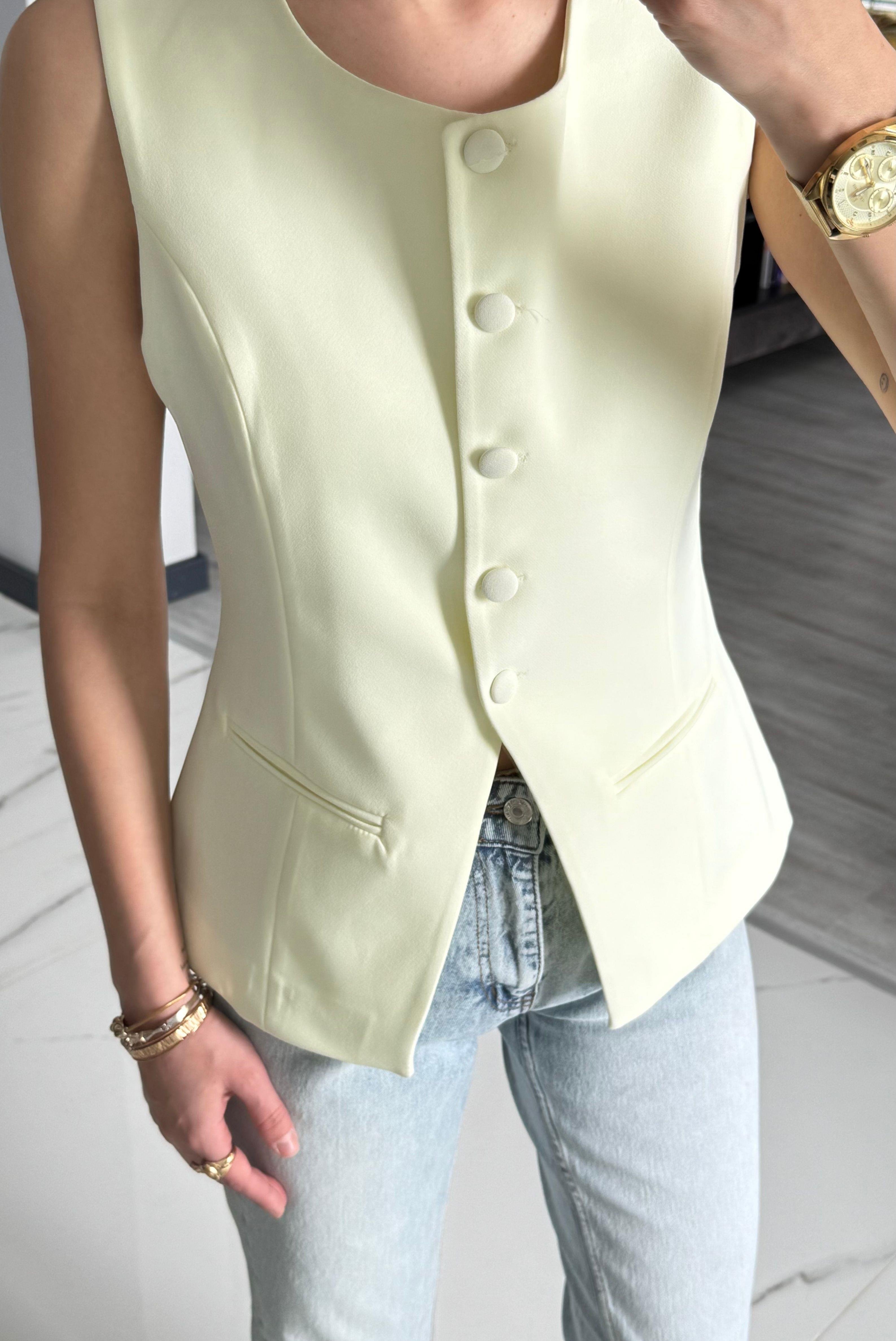 DİANA YELEK