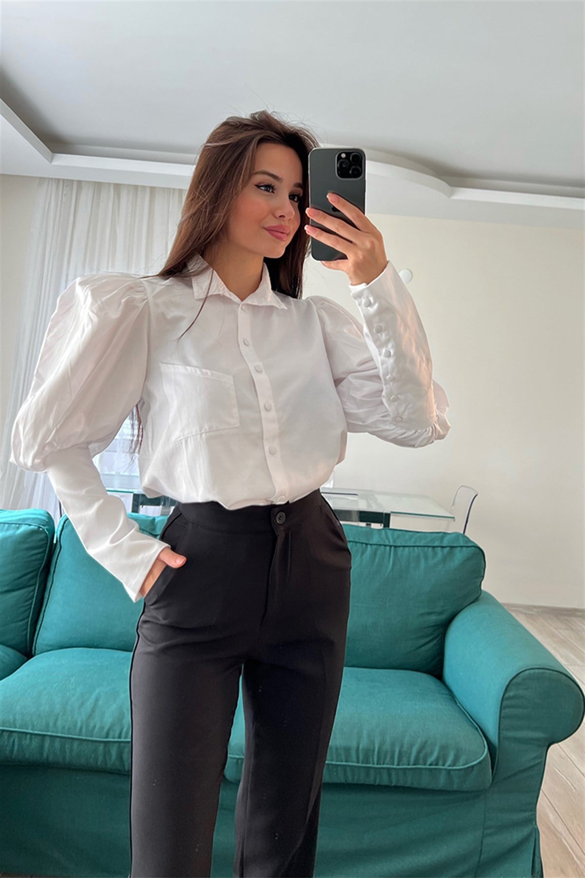 DİK YAKA GÖMLEK