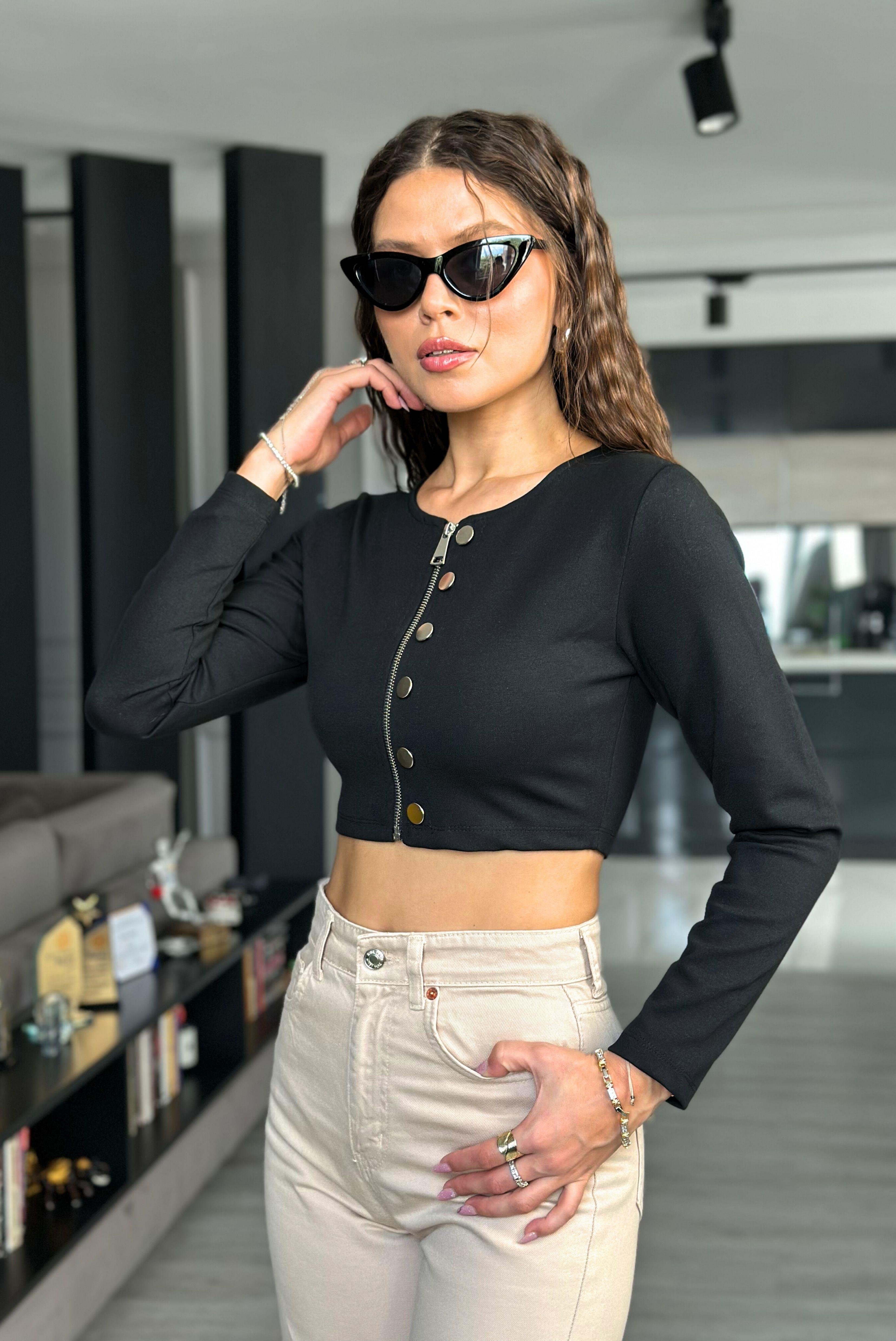 DÜĞMELİ TOP HIRKA