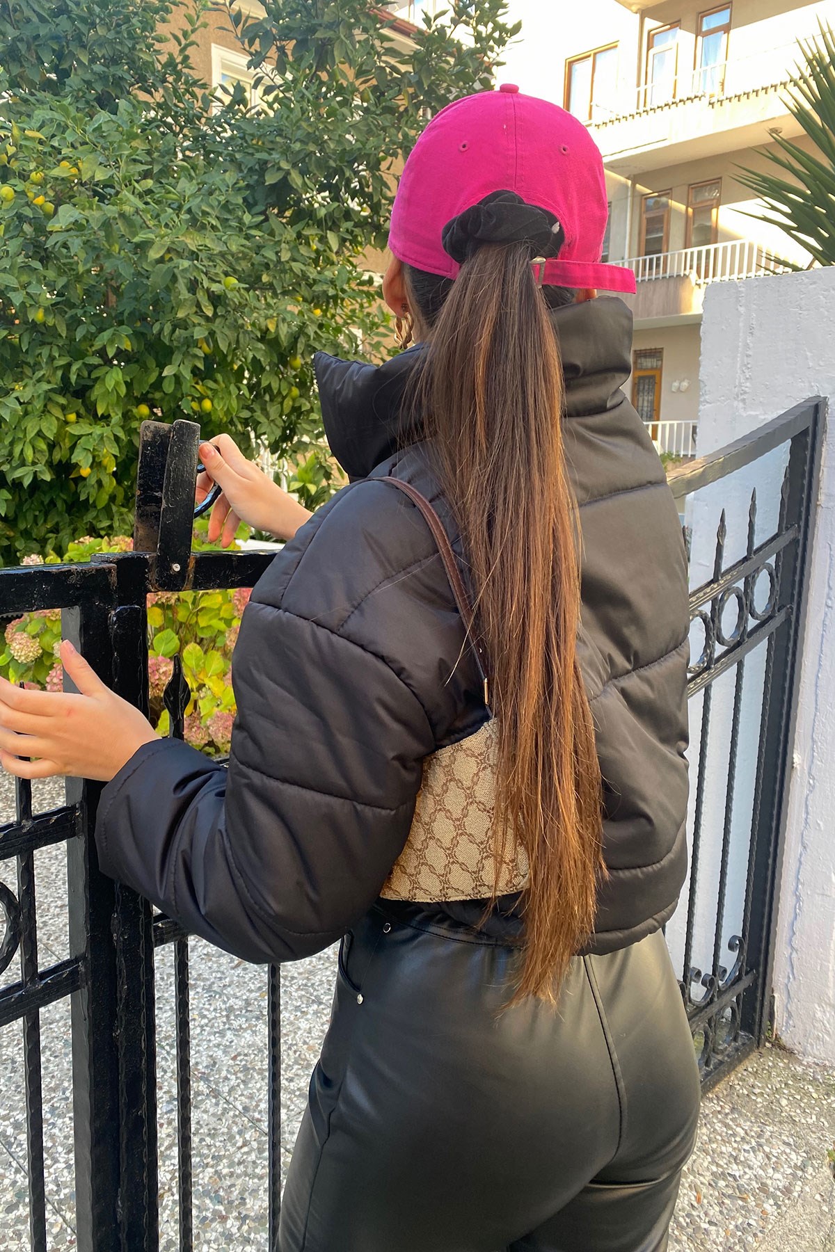 KISA ŞİŞME MONT