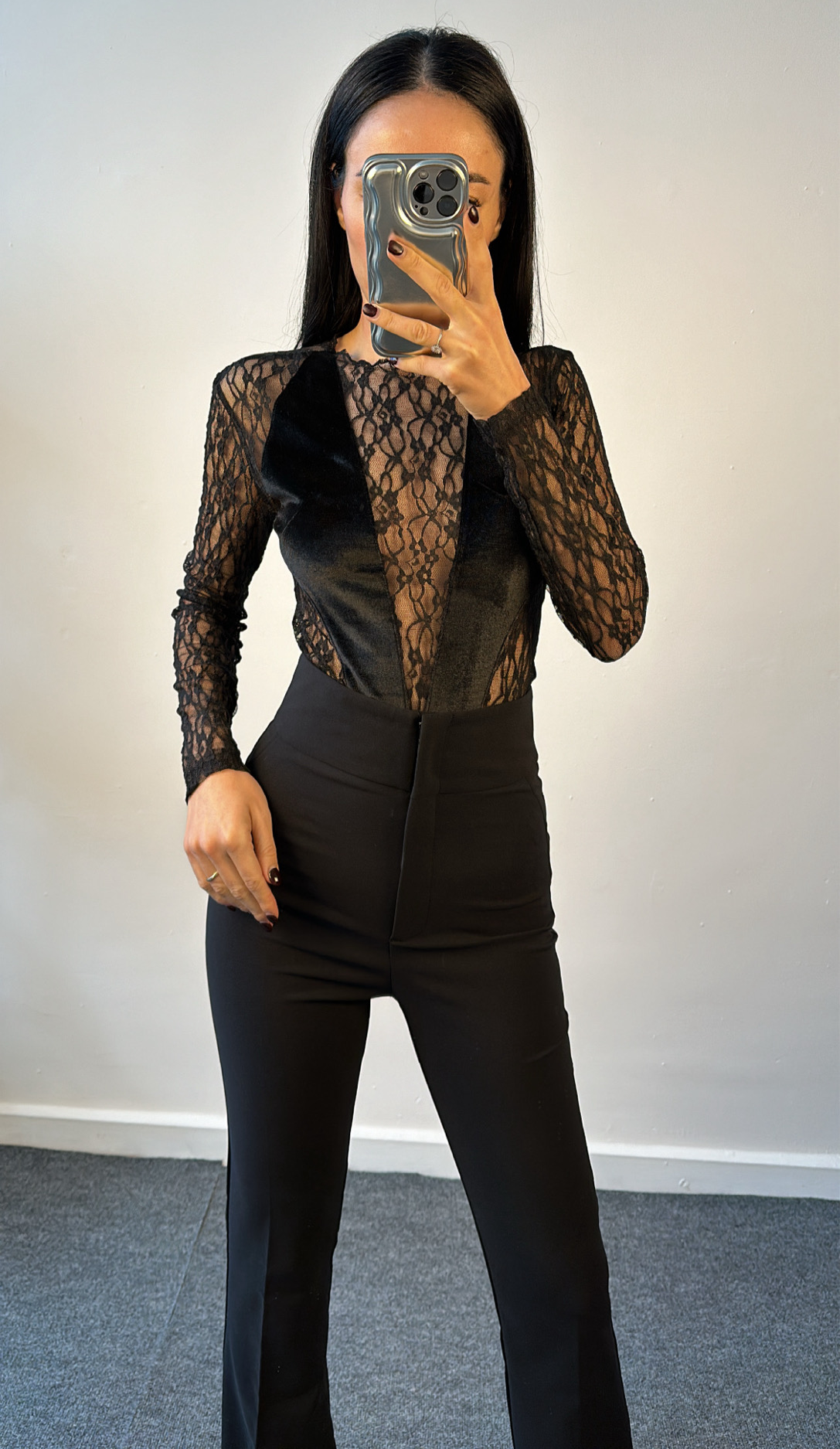 TRANSPARAN DANTEL TASARIM BODYSUİT
