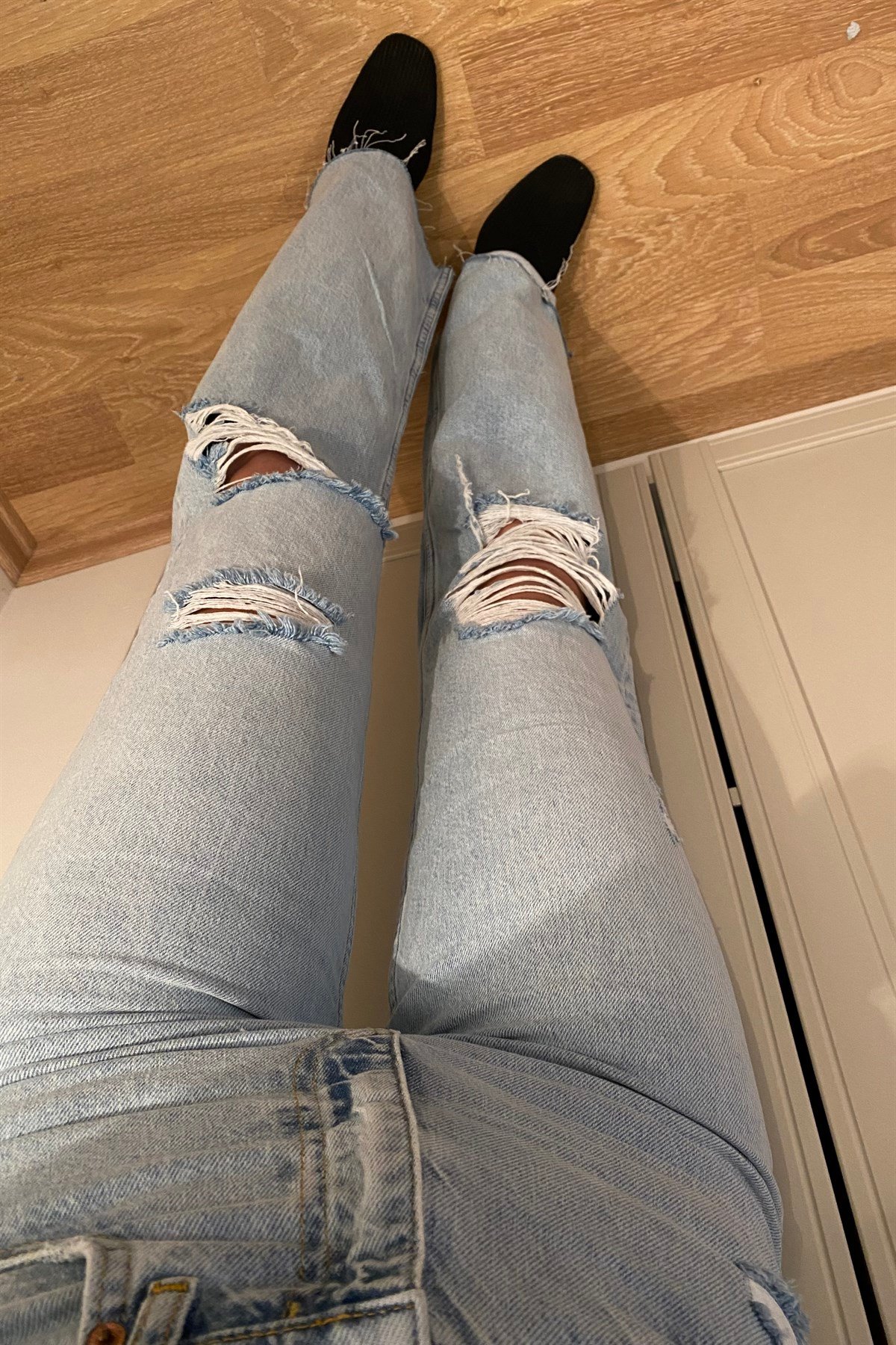 ZARA DİZİ YIRTIK JEAN