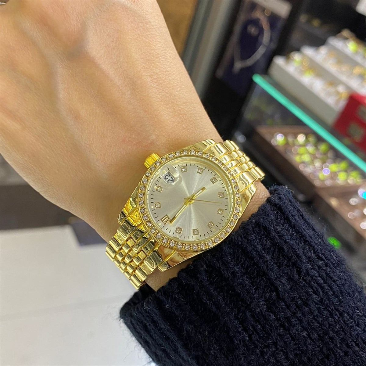 Altın Kaplama Taşlı Çerçeveli Gold Saat