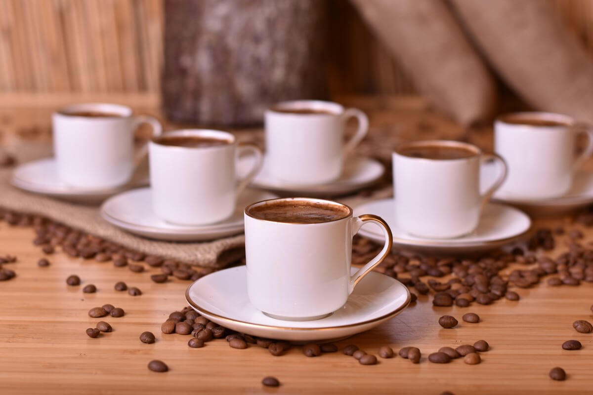 Bambum Diva 6 Kişilik Kahve Fincan Takımı Altın Yaldızlı