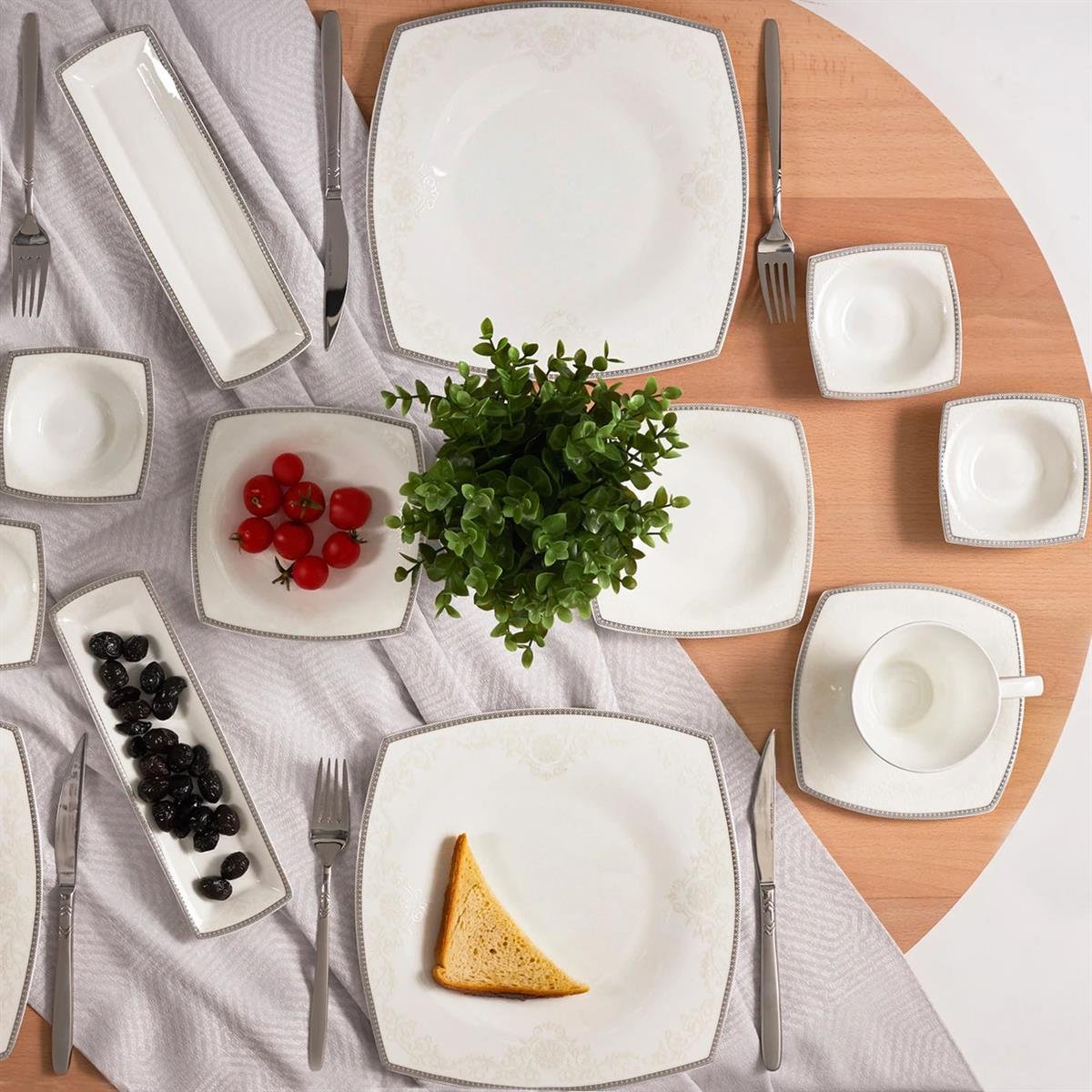 Karaca Fine Pearl Neklus 26 Parça 6 Kişilik Kare İnci Kahvaltı/Servis TakımıKaraca6 Kişilik Kahvaltı Takımı