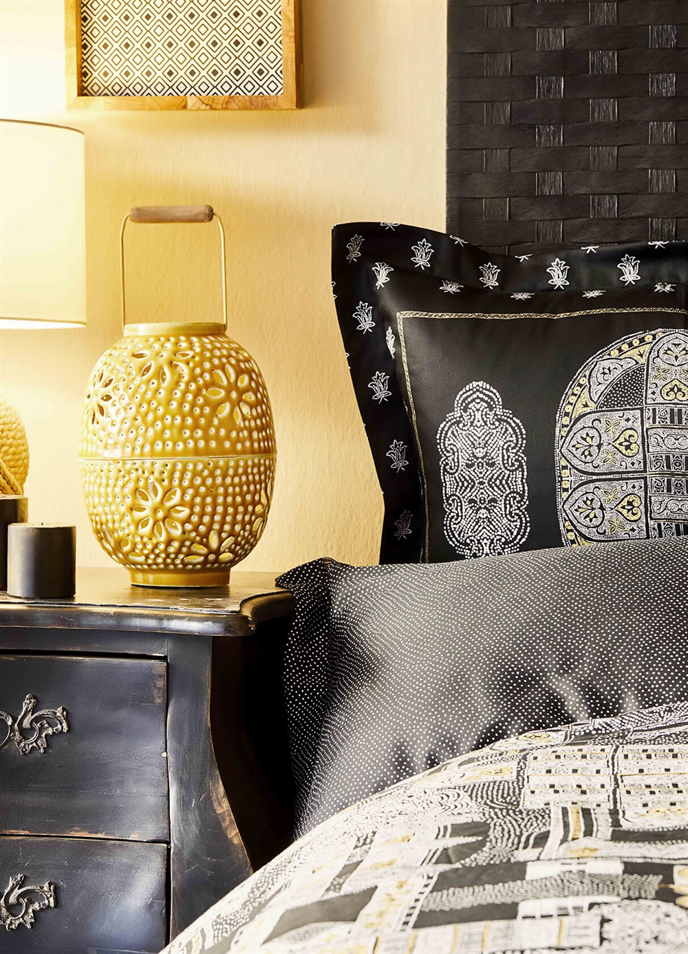 Karaca Home Kiara Siyah Pamuk Saten Çift Kişilik Nevresim Takımı