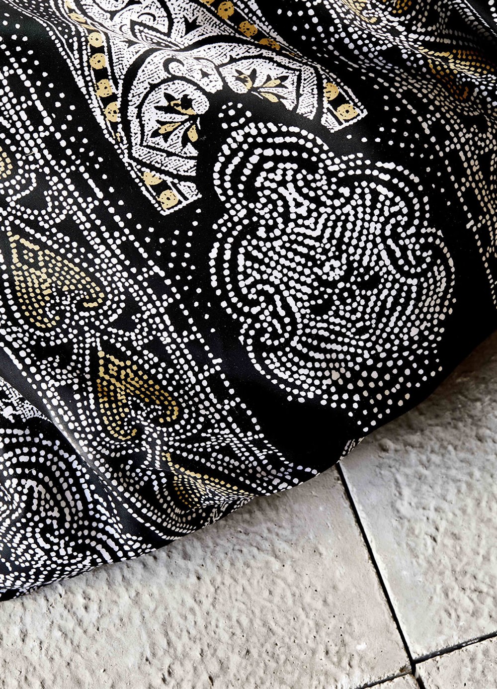 Karaca Home Kiara Siyah Pamuk Saten Çift Kişilik Nevresim Takımı