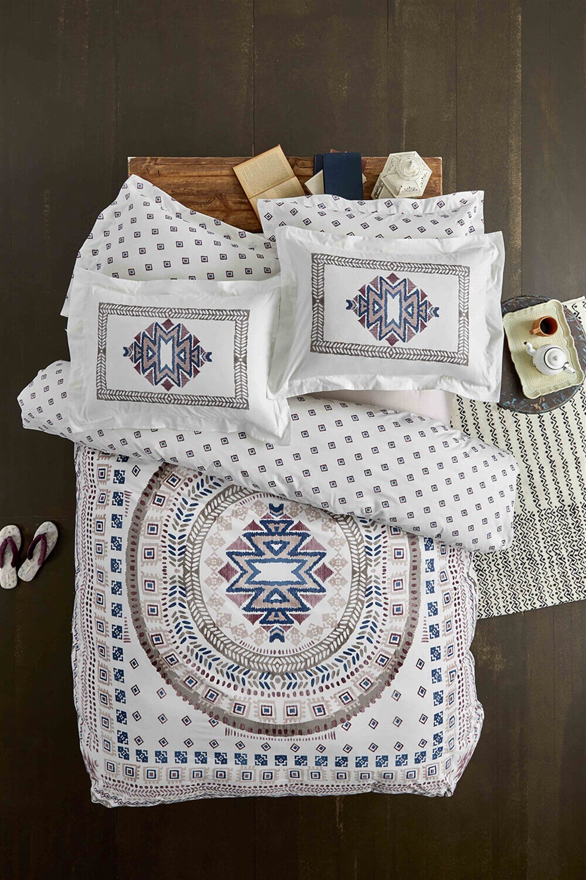 Karaca Home Melvin Vişne Pano Ranforce Çift Kişilik Nevresim Takımı