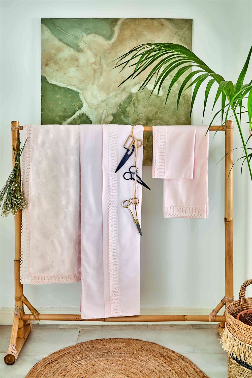 Karaca Home Olivia Pudra Çift Kişilik Dantelli Nevresim Pike Takımı