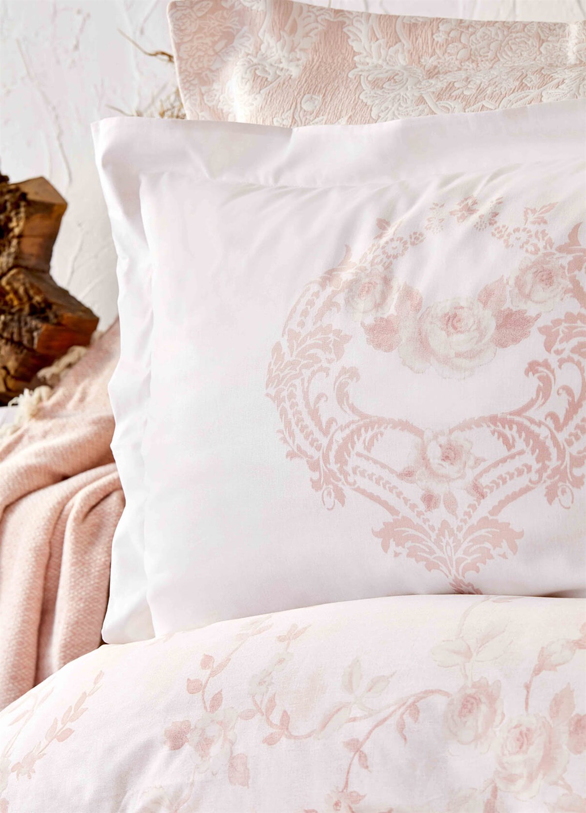 Karaca Home Quatre Royal Saten Pudra 9 Parça Pike Battaniyeli Duet Set