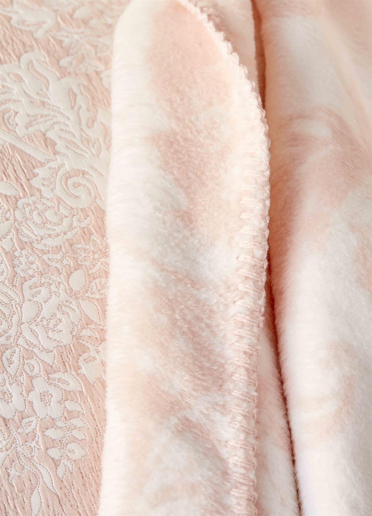 Karaca Home Quatre Royal Saten Pudra 9 Parça Pike Battaniyeli Duet Set