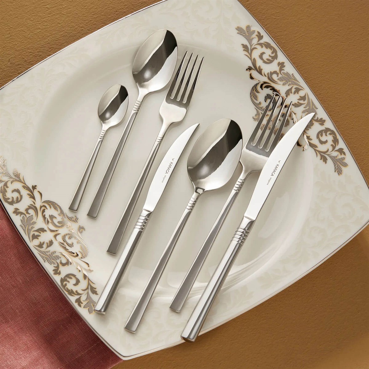 Karaca Nil New Elegance 12 Kişilik 84 Parça Çatal Kaşık Bıçak TakımıKaracaÇatal Kaşık Bıçak Takımları