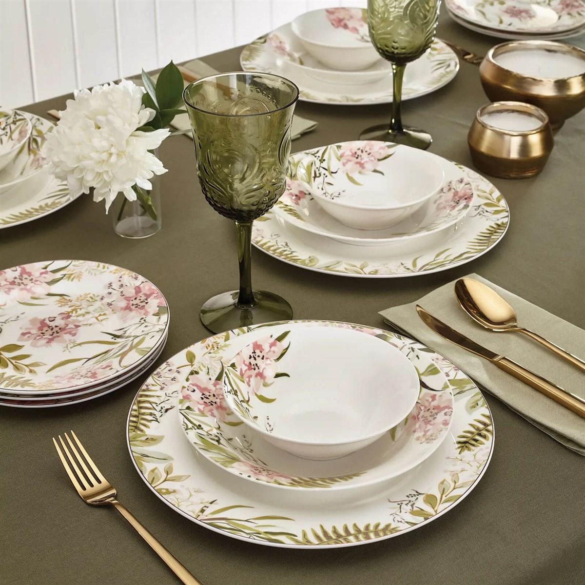 Karaca Silva 24 Parça 6 Kişilik Yemek TakımıKaraca6 Kişilik Yemek Takımı