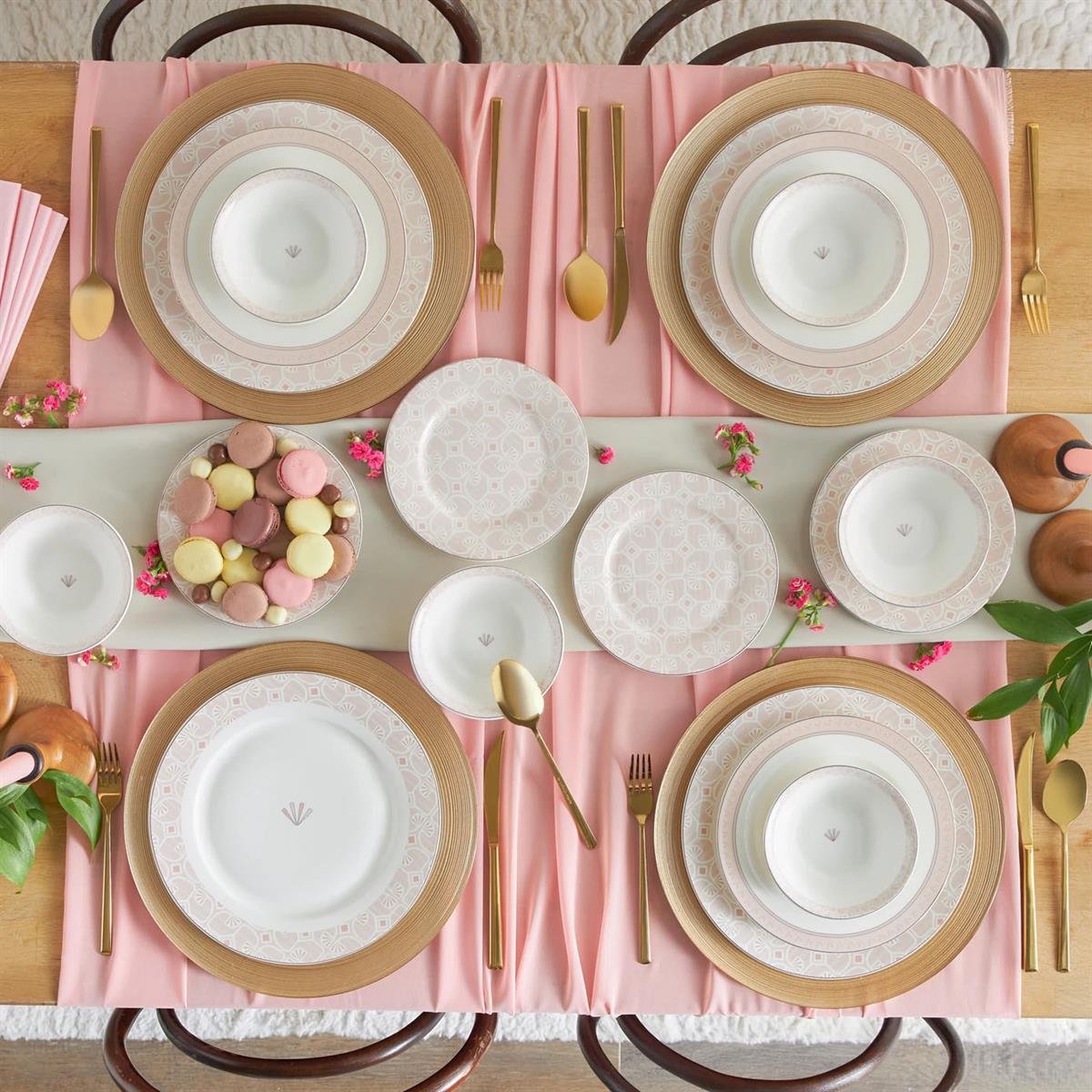 Karaca South Design 24 Parça 6 Kişilik Yemek TakımıKaraca12 Kişilik Yemek Takımı